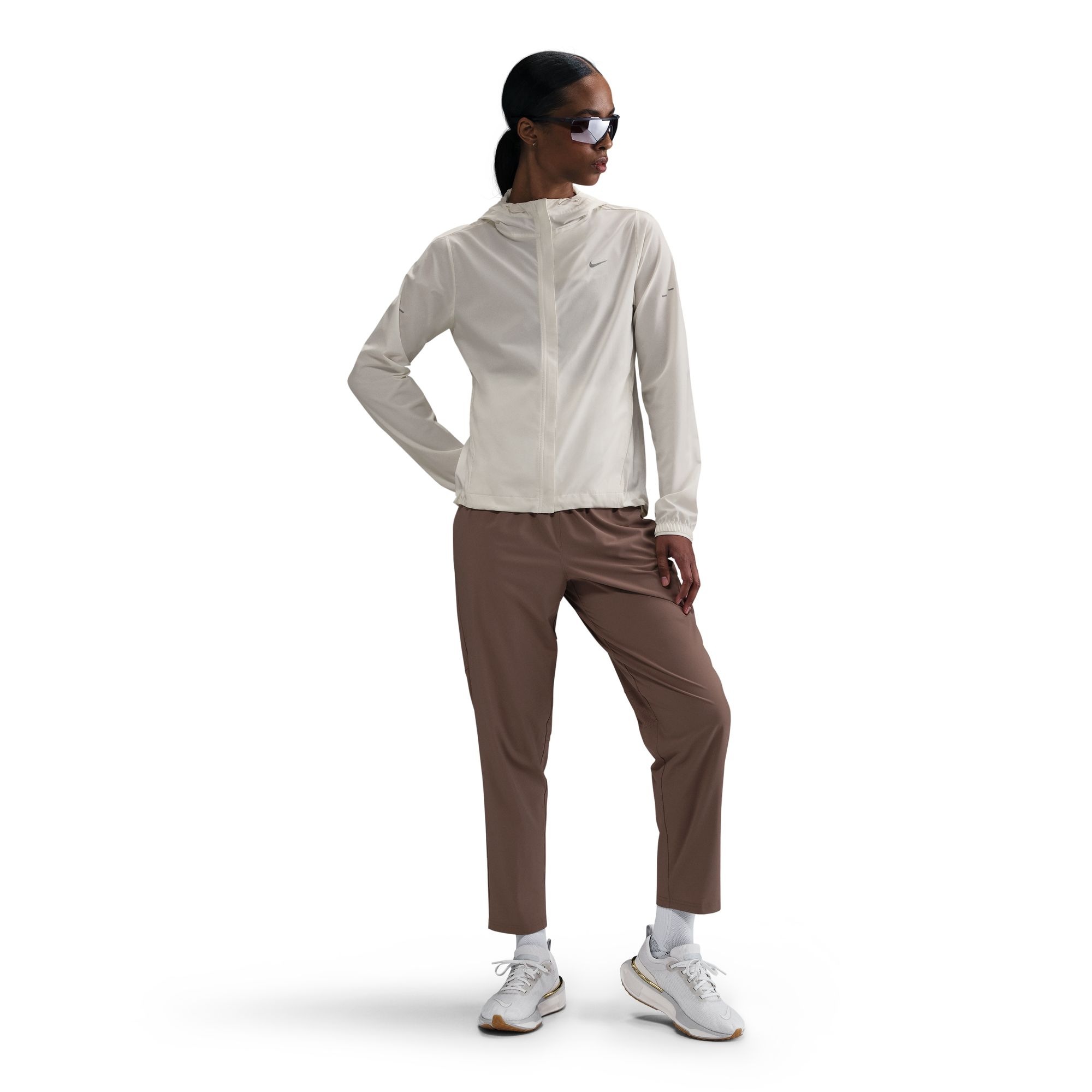 Nike Laufjacke »W NK SWIFT RPL PKBL JKT« mit Kapuze mit Kapuze mit Kordelzug, atmungsaktiv, wasserabweisend, windabweisend