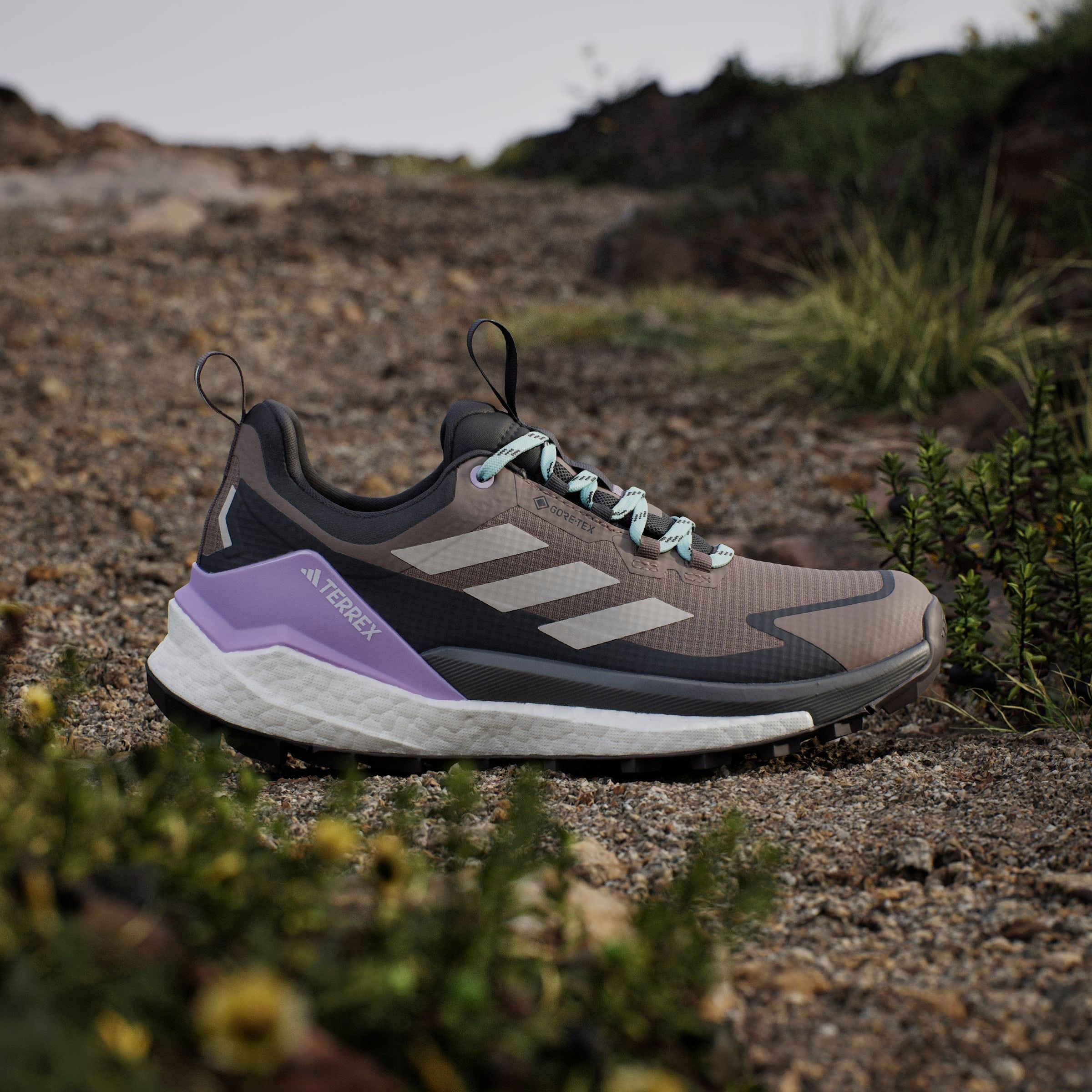 adidas TERREX Wanderschuh »FREE HIKER 2.0 LOW GORE-TEX«  wasserdicht dank Gore-Tex Membrane