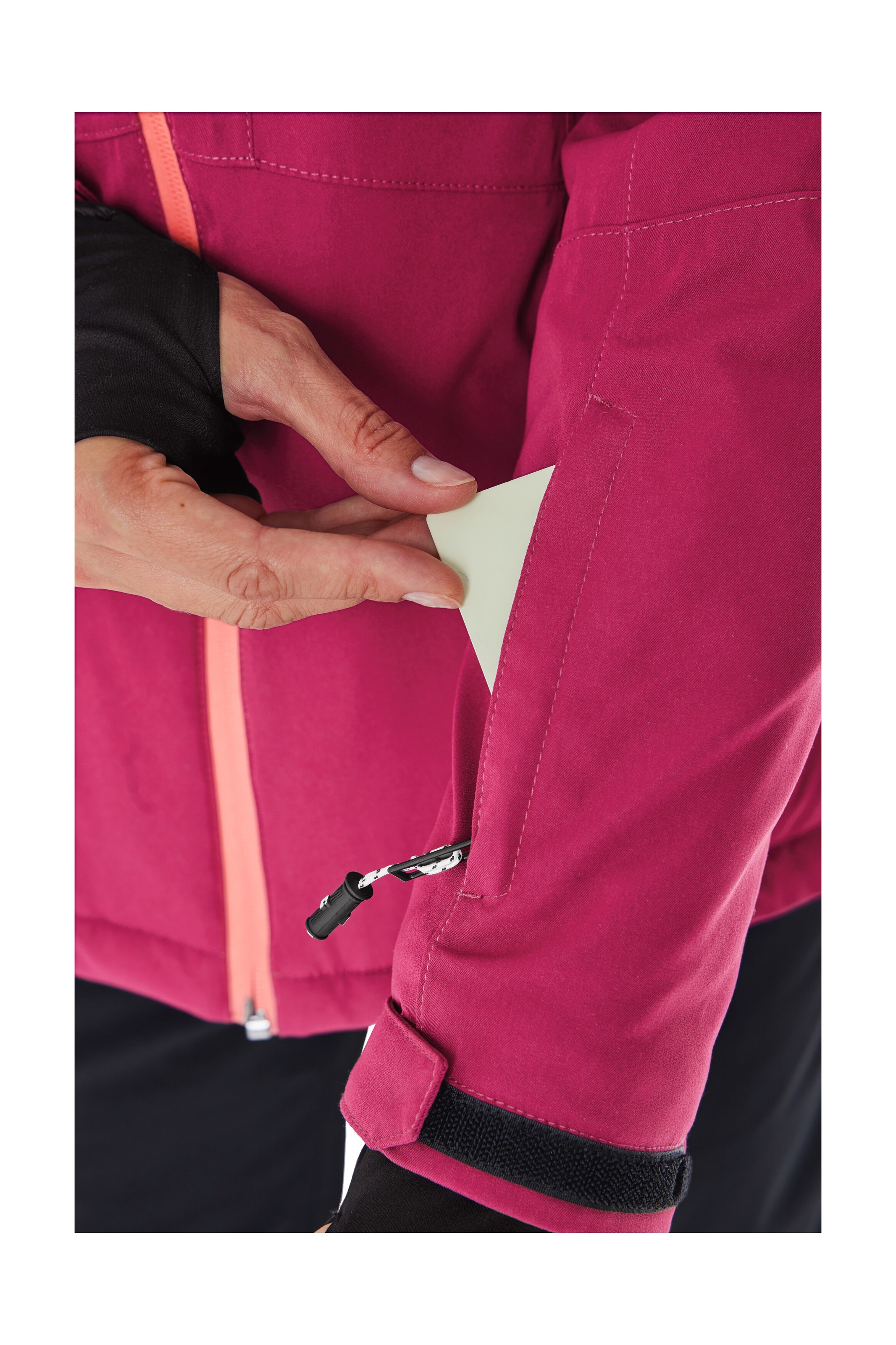 Killtec Skijacke »KSW 276 WMN SKI JCKT« Wasserdichte Damenjacke mit Schneefang, Atmungsaktivität und Taschen