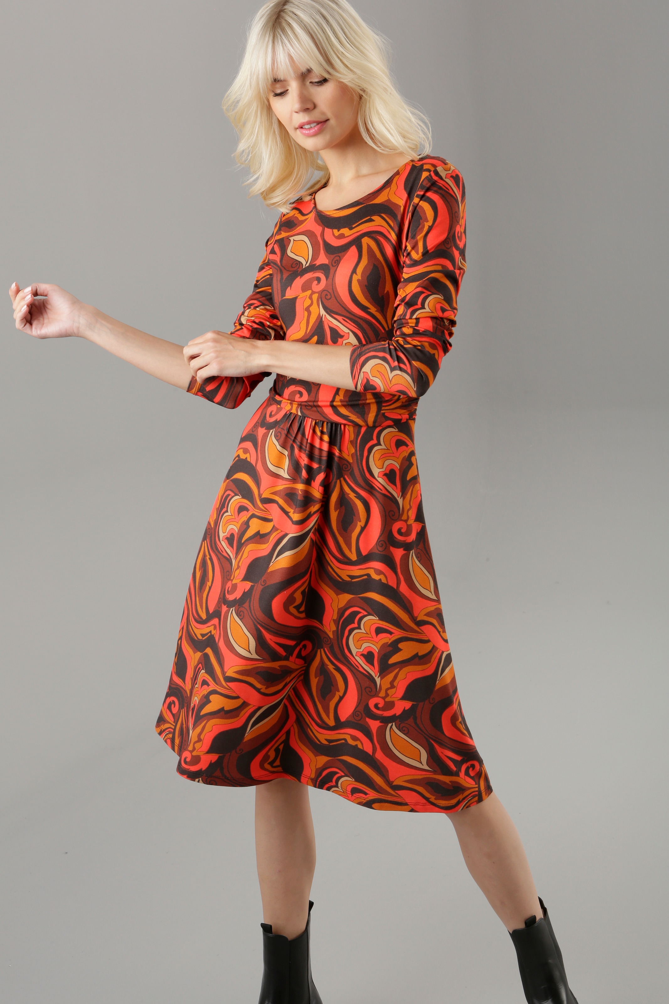 Aniston SELECTED mit - | Raffung der Jerseykleid, in für bestellen NEUE BAUR KOLLEKTION Taille