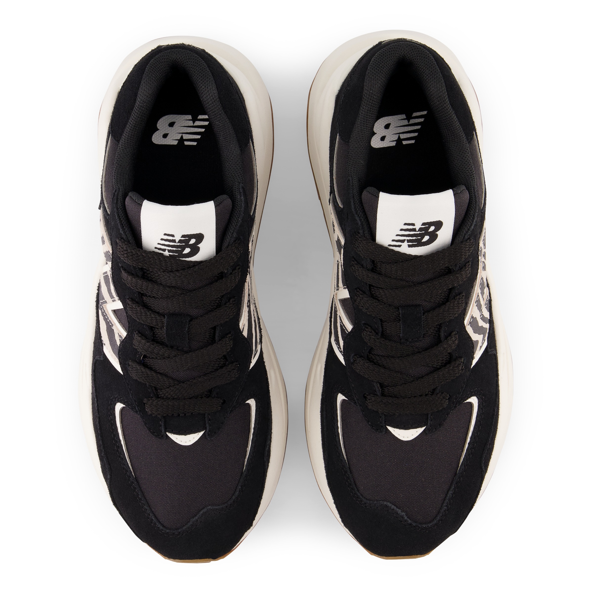 New Balance Baskets 57/40 Black EU 38 Femme 3