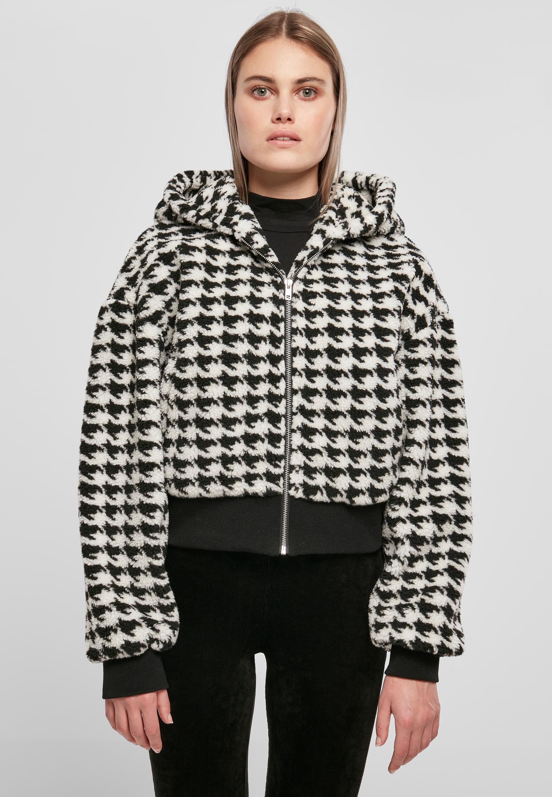 URBAN CLASSICS Allwetterjacke »Urban Classics Damen Ladies Short Oversized AOP Sherpa Jacket«, (1 St.), mit Kapuze