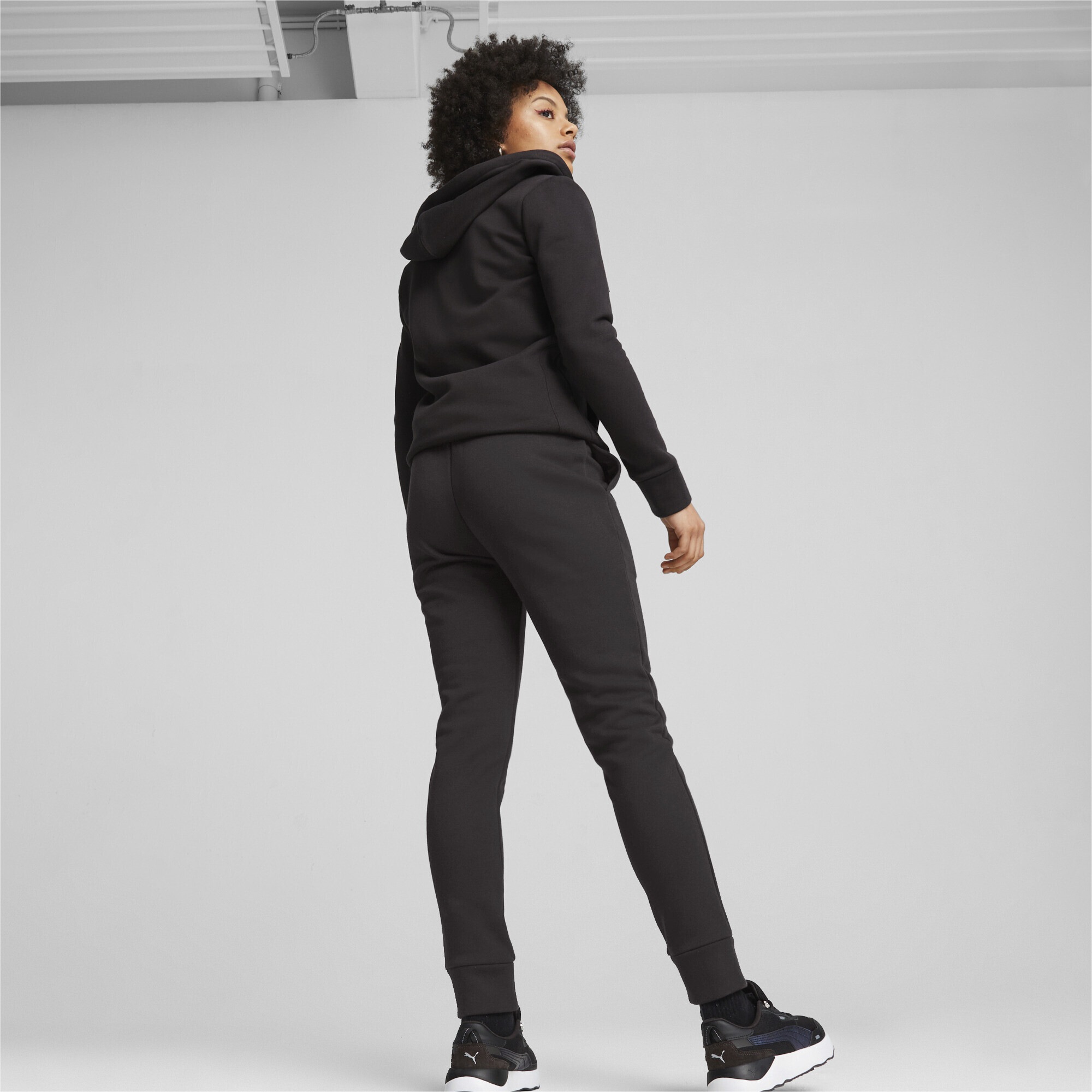 PUMA Jogginganzug »Classics Hooded FL Trainingsanzug Damen«