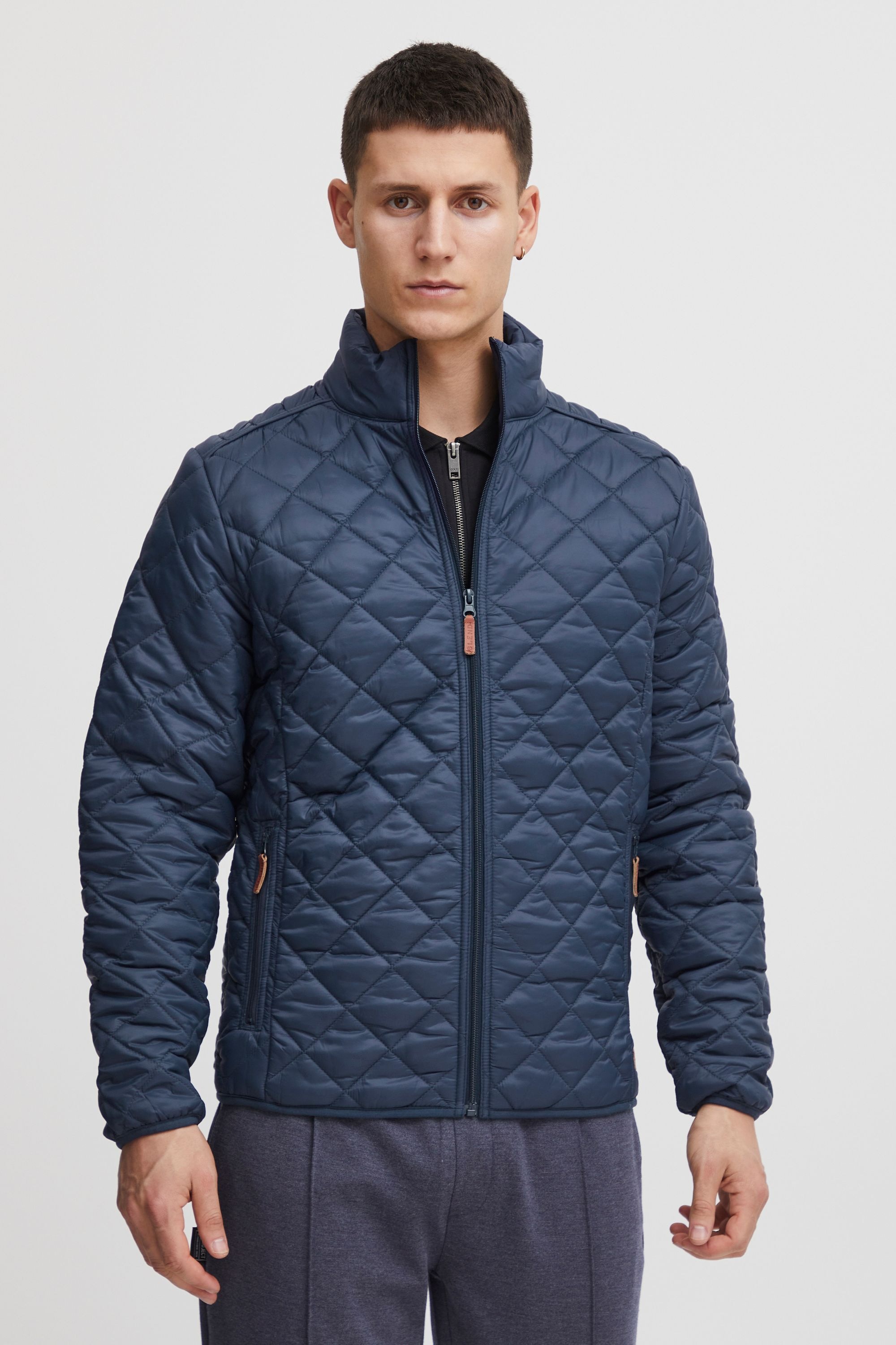Steppjacke BLEND "BHStanley", Damen, Gr. S, blau (navy), 100% Nylon, unifarben, regular fit normal, ohne Ausschnitt, Jacken Steppjacke, Übergangsjacke mit hochabschließendem Kragen 2