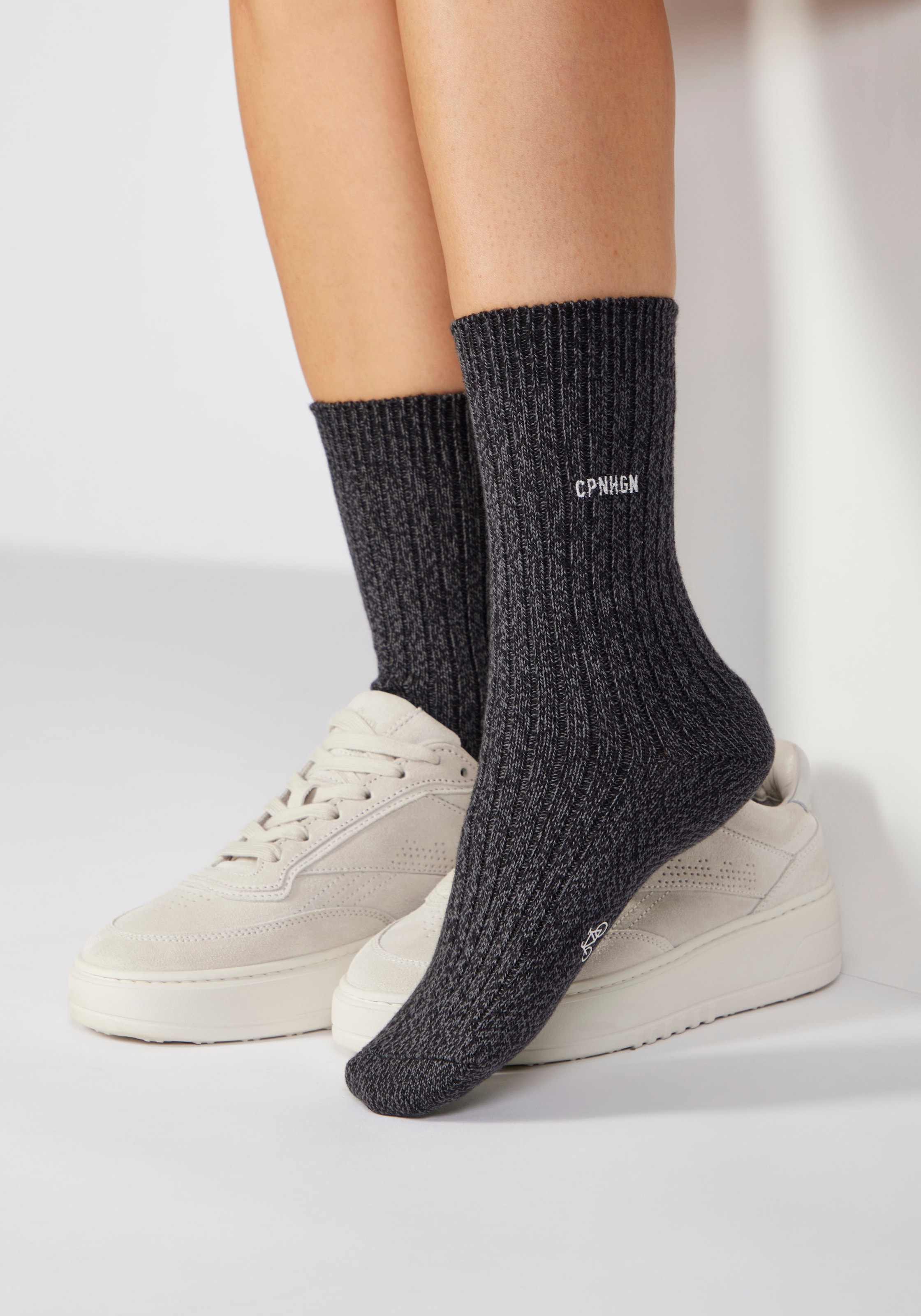 Damen Basicsocken, COPENHAGEN STUDIOS, Gr. 431x schwarz meliert, Baumwollmischung, melange, Socken, gerippt mit Logo Stickerei