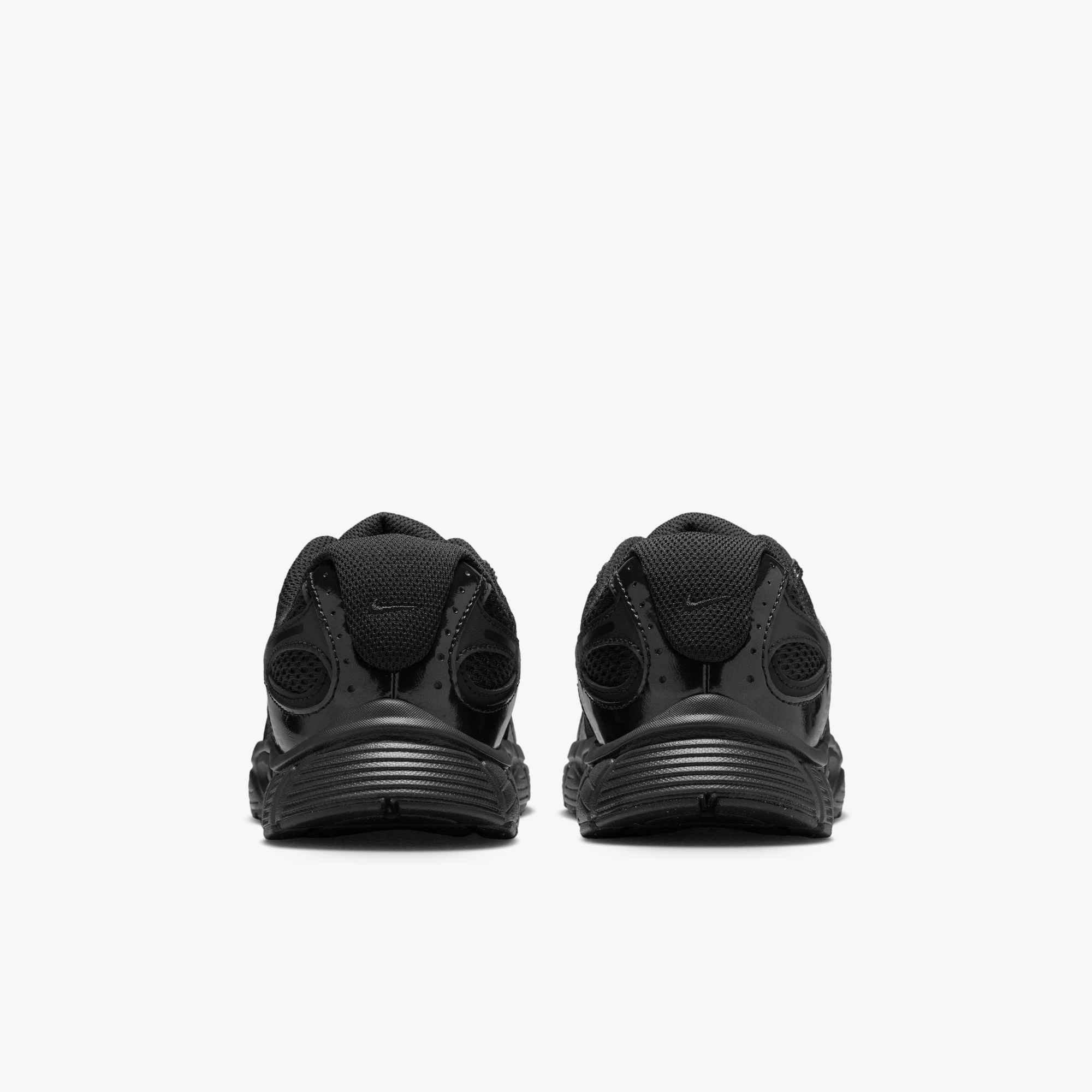 Nike Sportswear Sneaker »V5 RNR (GS)«  inspiriert vom Design des Y2K Nike Vomero 5 für Jugendliche