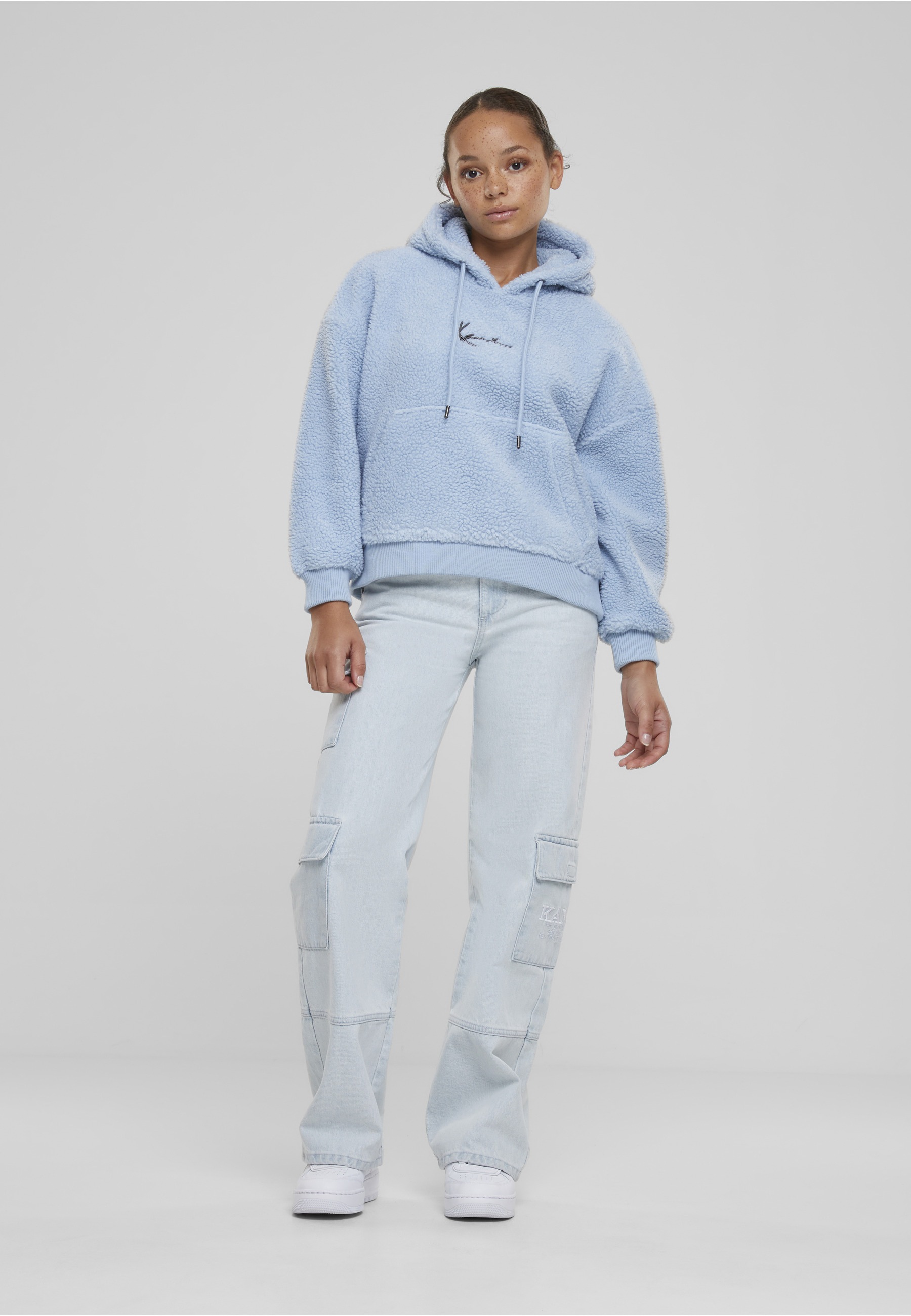 Karl Kani Kapuzensweatshirt »Karl Kani Damen KW233-041-2 KK Metal Signature Teddy Os Hoodie«
