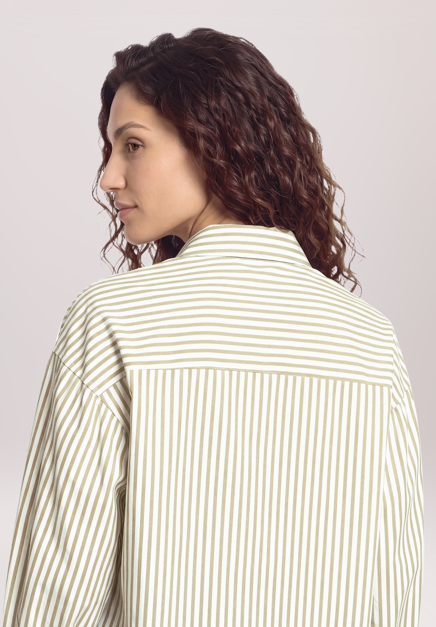 Cartoon Klassische Bluse »Damen mit Raffung«