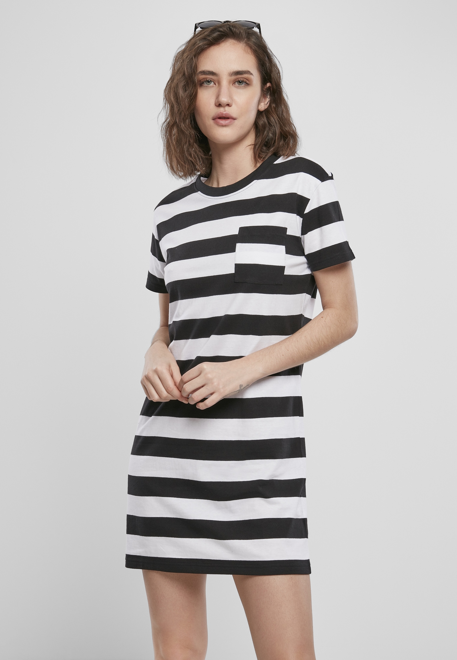 Shirtkleid »Urban Classics Damen Ladies Stripe Boxy Tee Dress«, (1 tlg.)