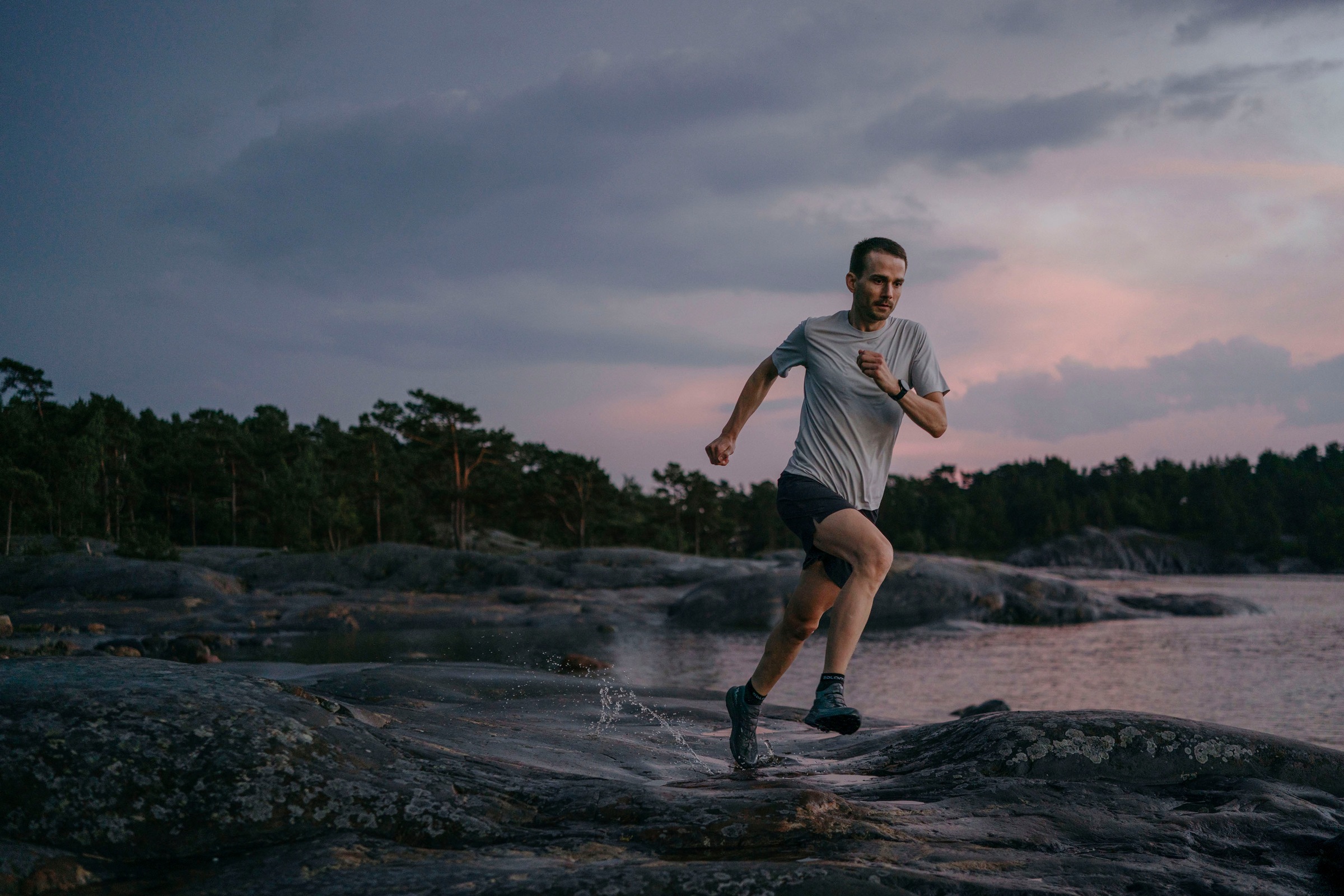Suunto Smartwatch »9 Peak Pro«, (3,04 cm / 1,2 Zoll)
