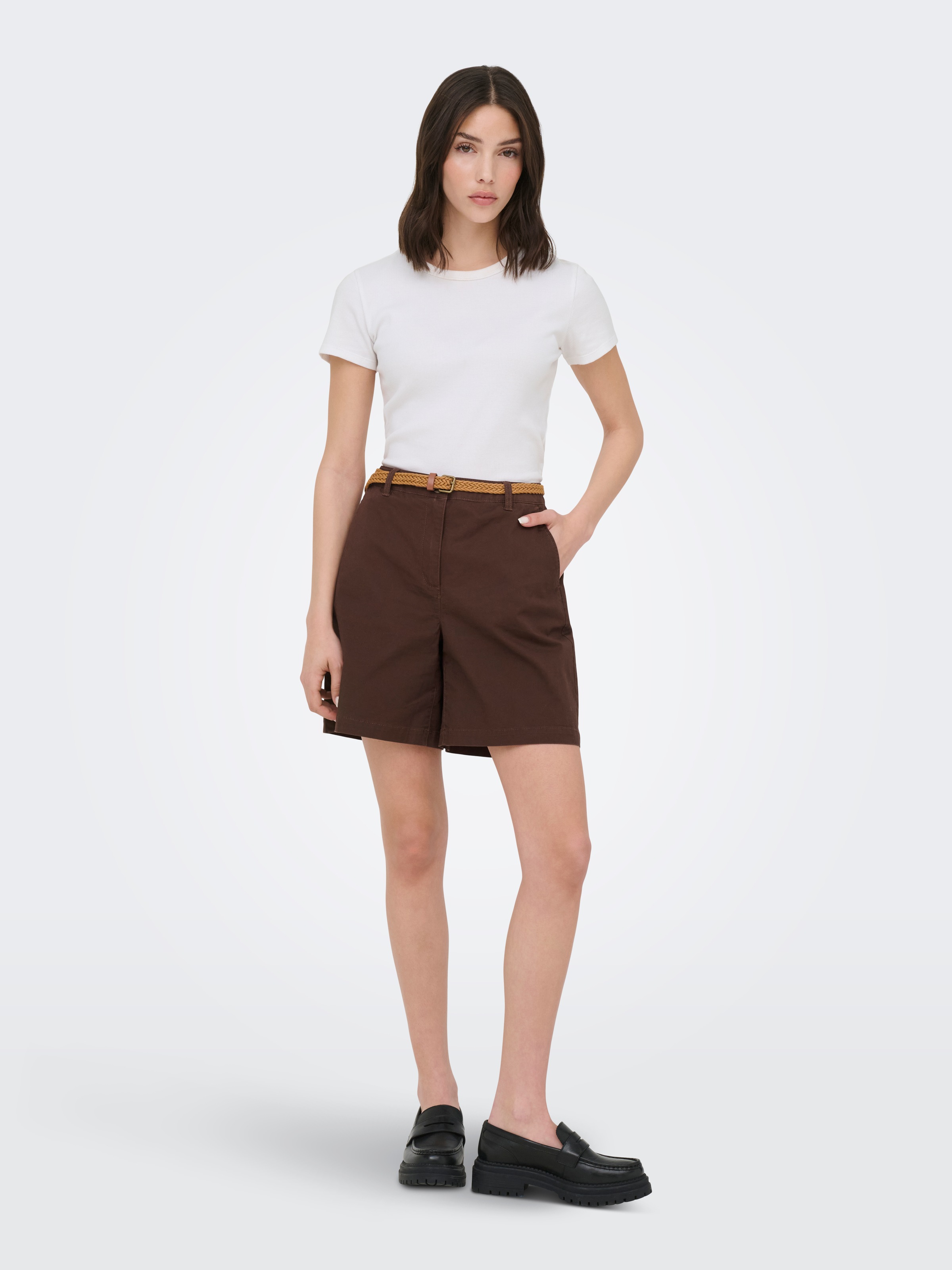 JDY Chinoshorts »JDYCHICAGO MW BERMUDA SHORTS WVN NOOS«  Baumwollmischung, regular fit
