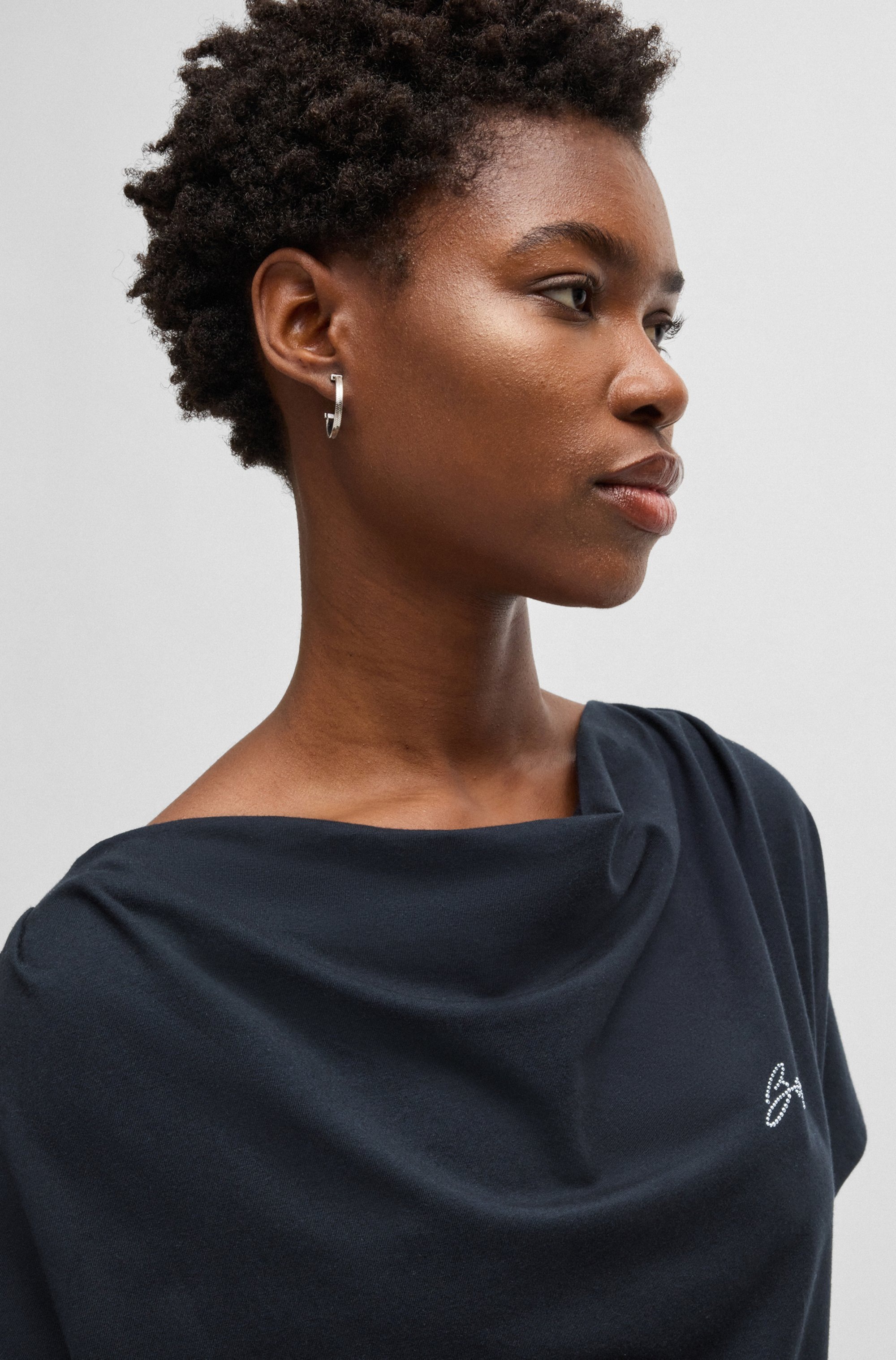 BOSS ORANGE Jerseykleid »Esja Premium Damenmode«, mit hochgeschlossenem Wasserfallausschnitt