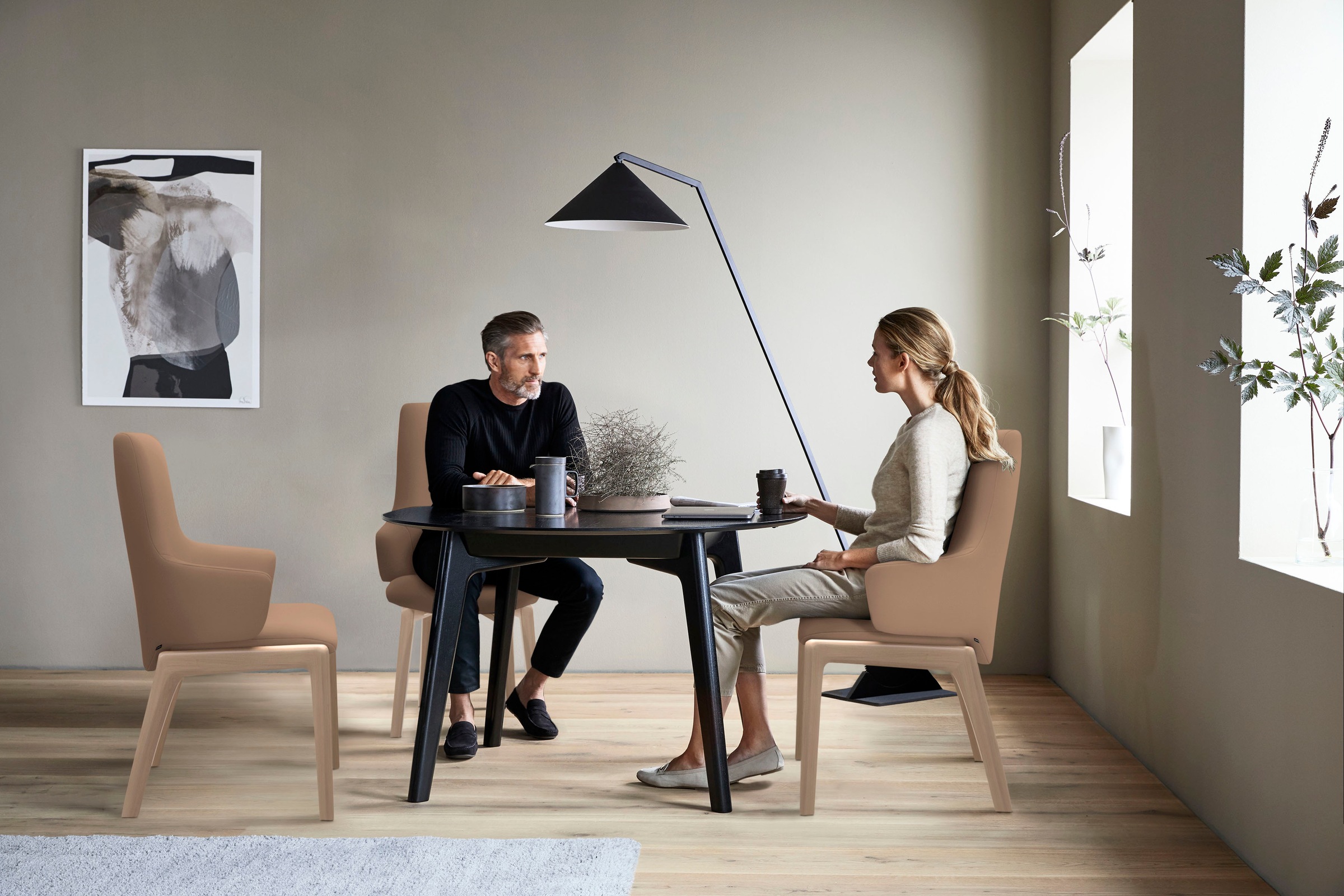 Stressless® Polsterstuhl »Laurel«, Leder PALOMA, High Back mit Armlehne, Größe L, mit abgerundeten Beinen in Schwarz