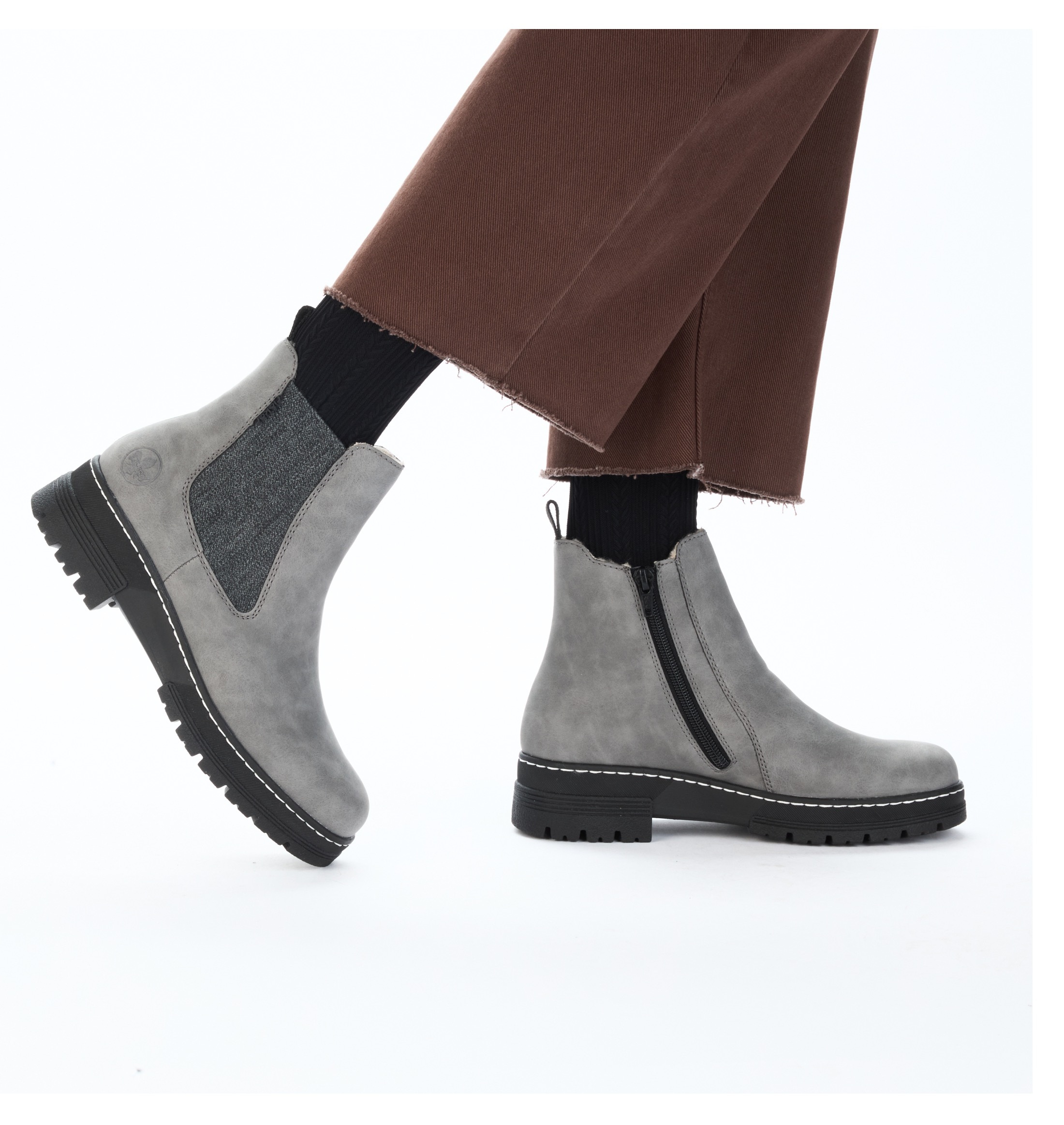 Rieker Chelseaboots, Winterstiefelette, Winterboots, Blockabsatz, mit Stretcheinsatz