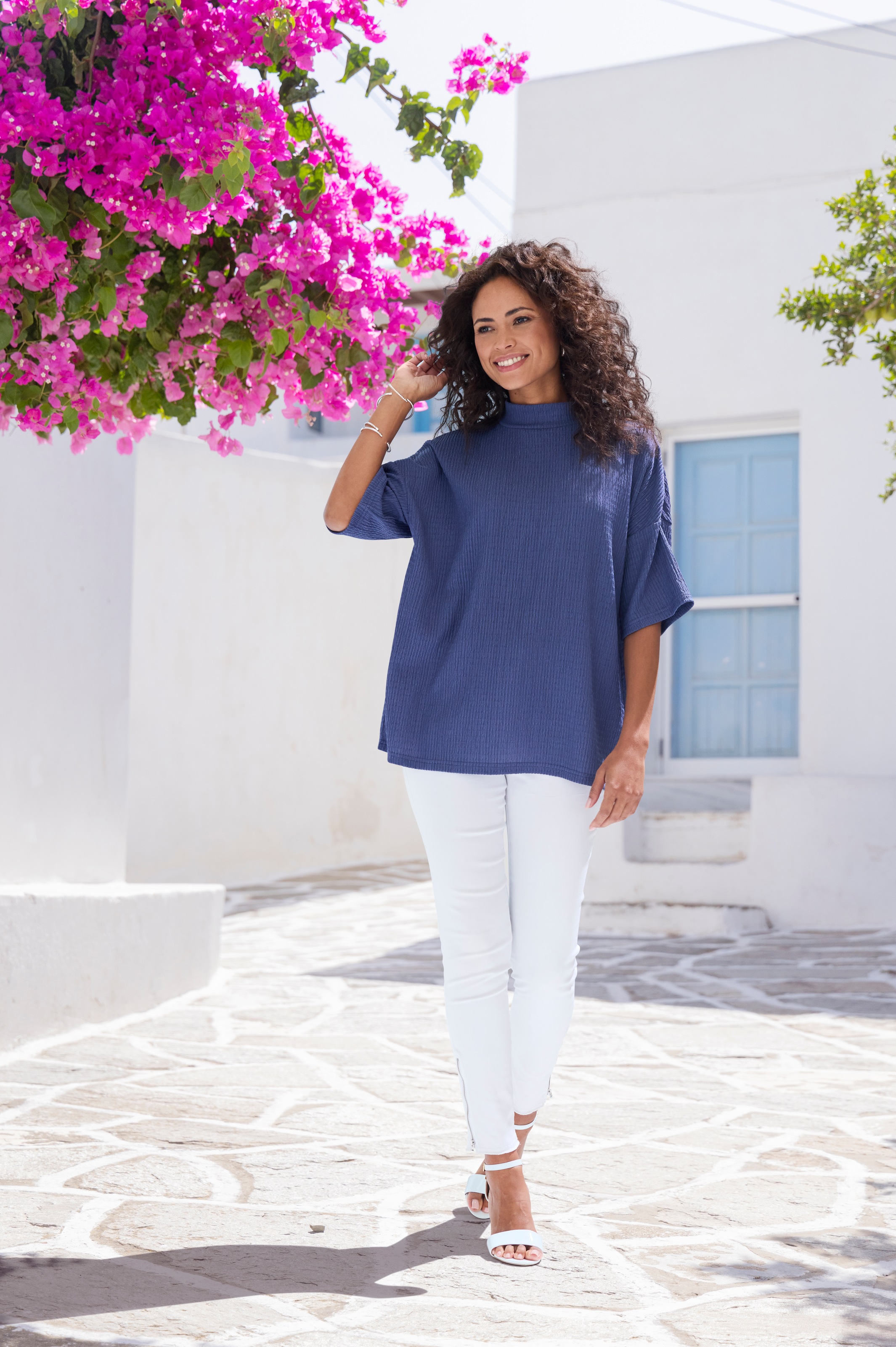 LASCANA Kurzarmshirt »mit Stehkragen«, (2er-Pack), aus bügelfreier Crêpe-Qualität
