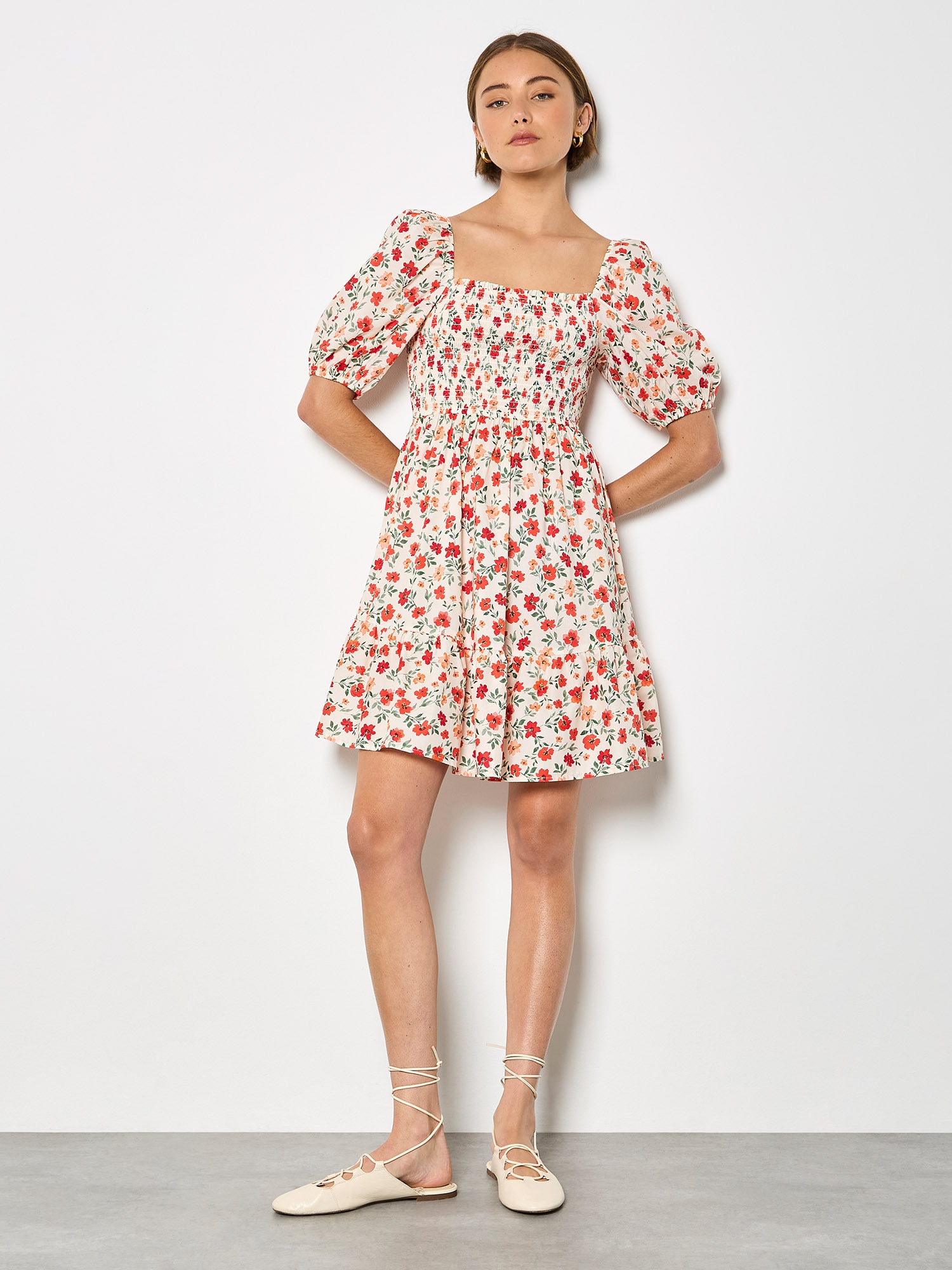 Apricot Minikleid "Minikleid aus Baumwollpopeline mit Blumenmuster" mit elastischem Bund