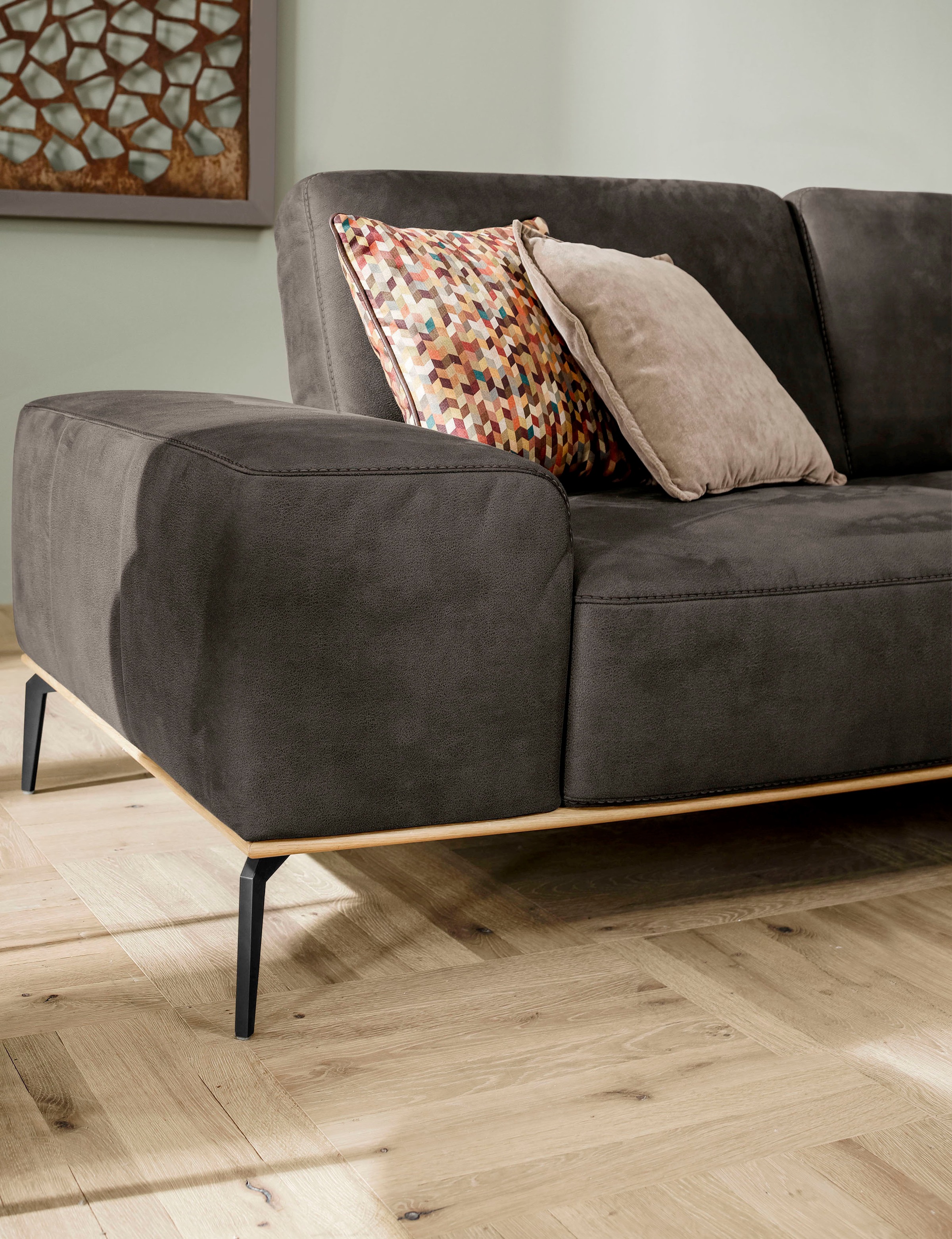 W.SCHILLIG Ecksofa »run, Designsofa mit tollem Sitzkomfort, bequem, L-Form«, mit Holzsockel, Füße in Schwarz pulverbeschichtet, Breite 319 cm