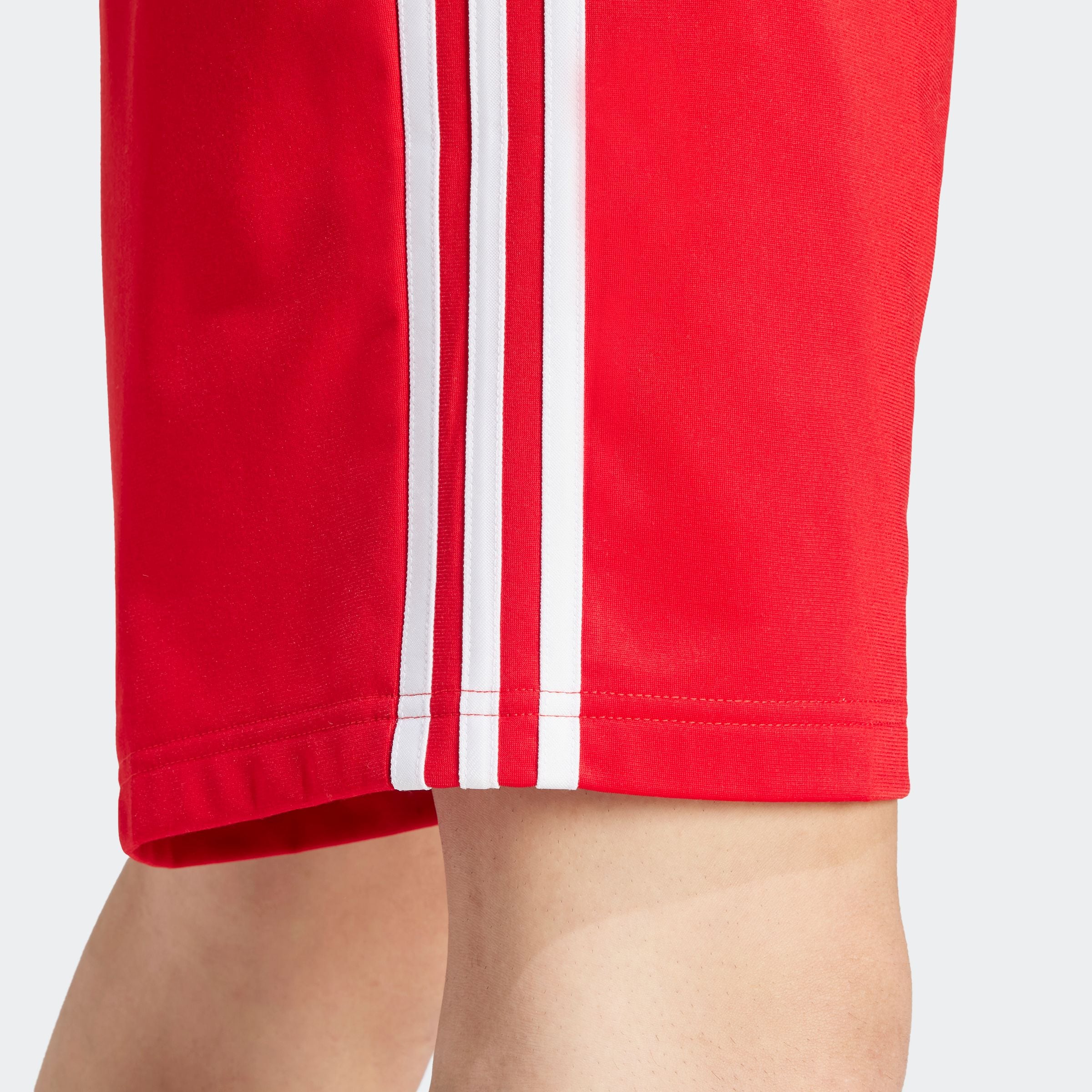 adidas Originals Shorts »FIREBIRD SHORT«, (1 tlg.), Trainingsshorts