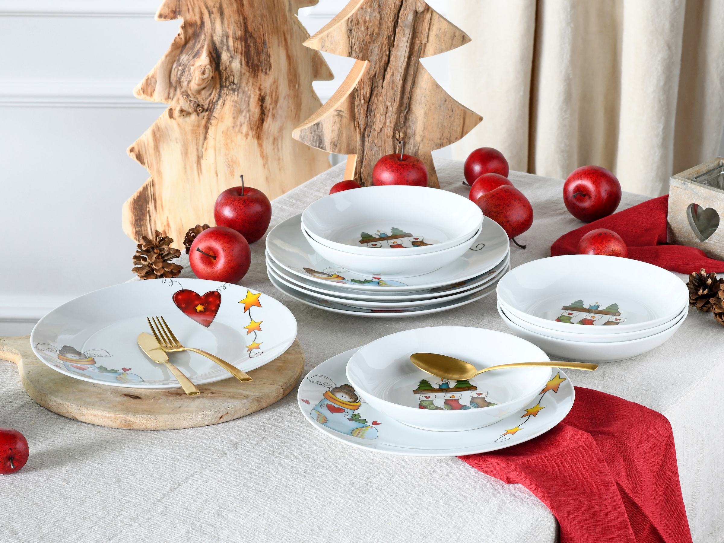 CreaTable Tafelservice »Luna Socken, Tafel-Service 12-tlg«, (Set, 12 tlg.), Winterlicher Dekor mit lustigen Sockenmotiven
