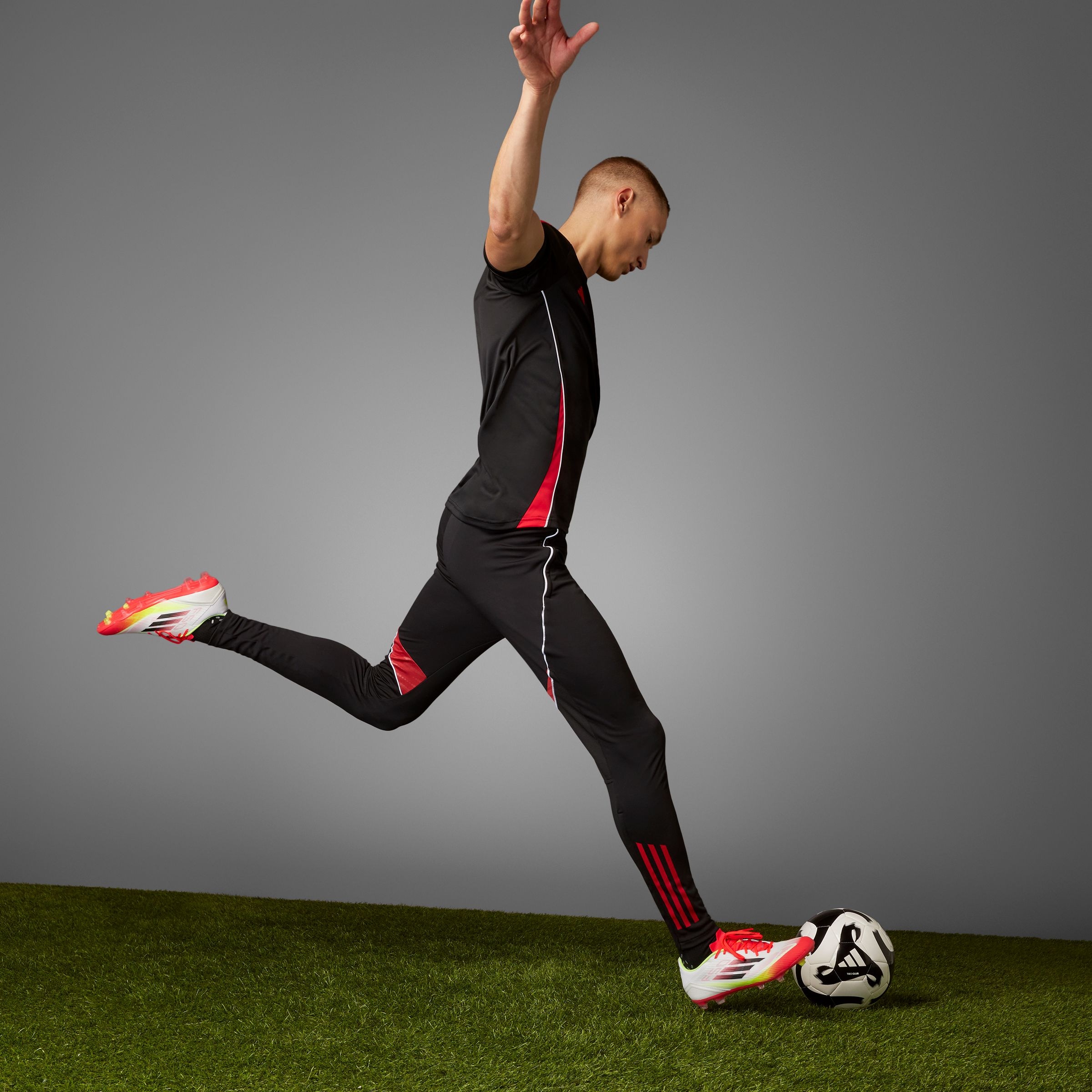 adidas Performance Fußballschuh »F50 LEAGUE FG/MG«