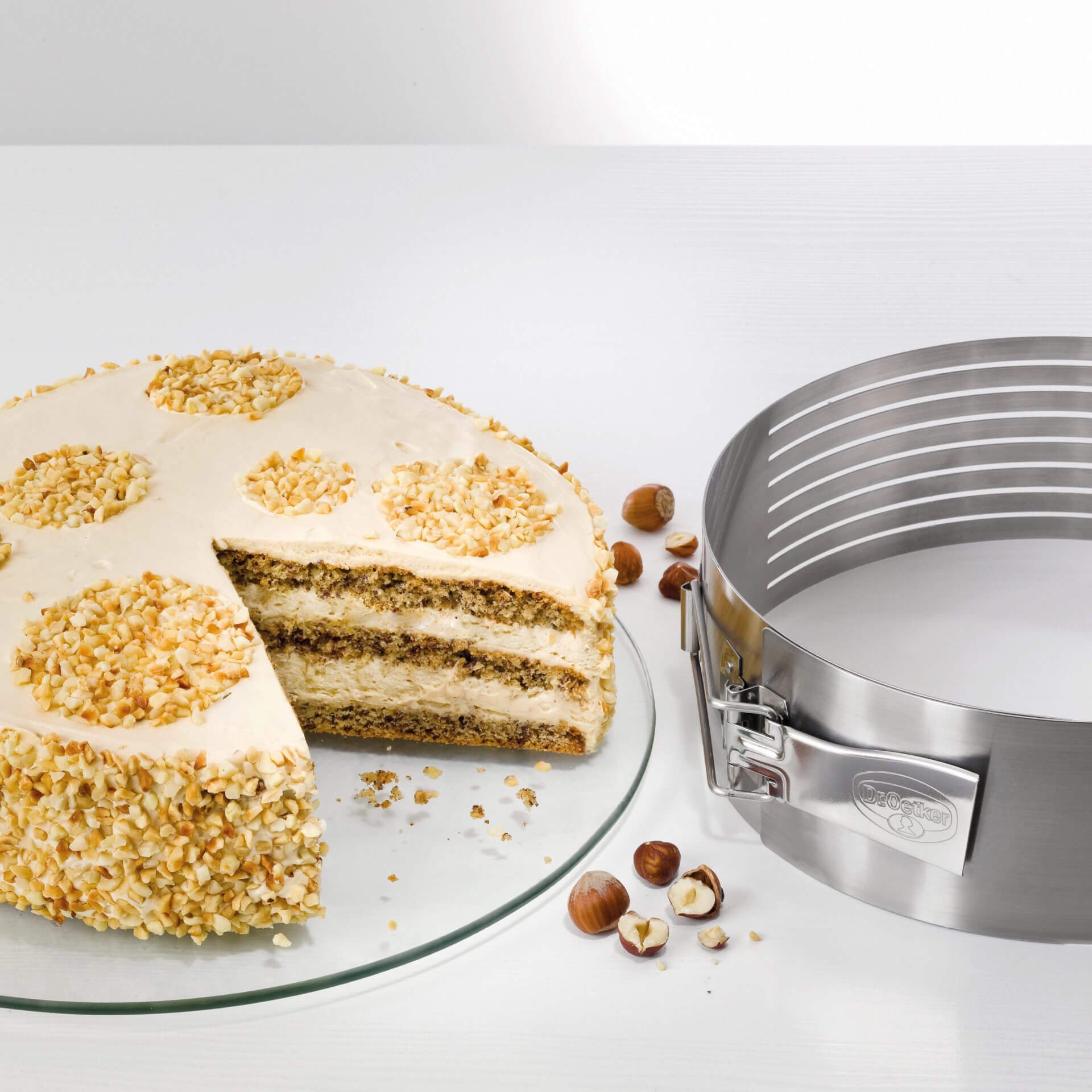 Dr. Oetker Küchenhelfer Tortenring »Verstellbare Tortenboden-Schneidhilfe aus Edelstahl« für gleichmäßige Tortenböden, spülmaschinengeeignet, Made in Germany