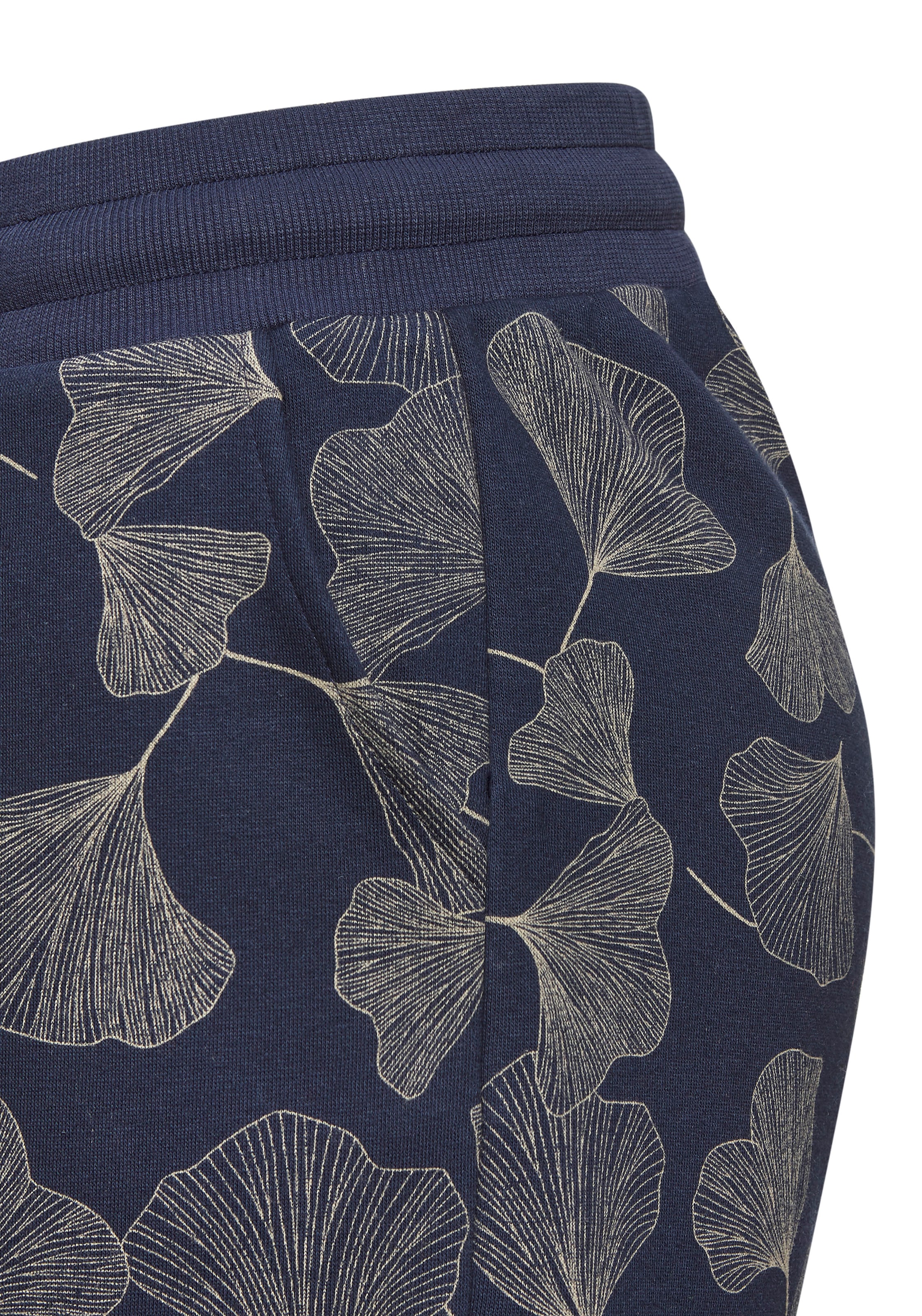 LASCANA Shorts, aus hochwertigen Sweat