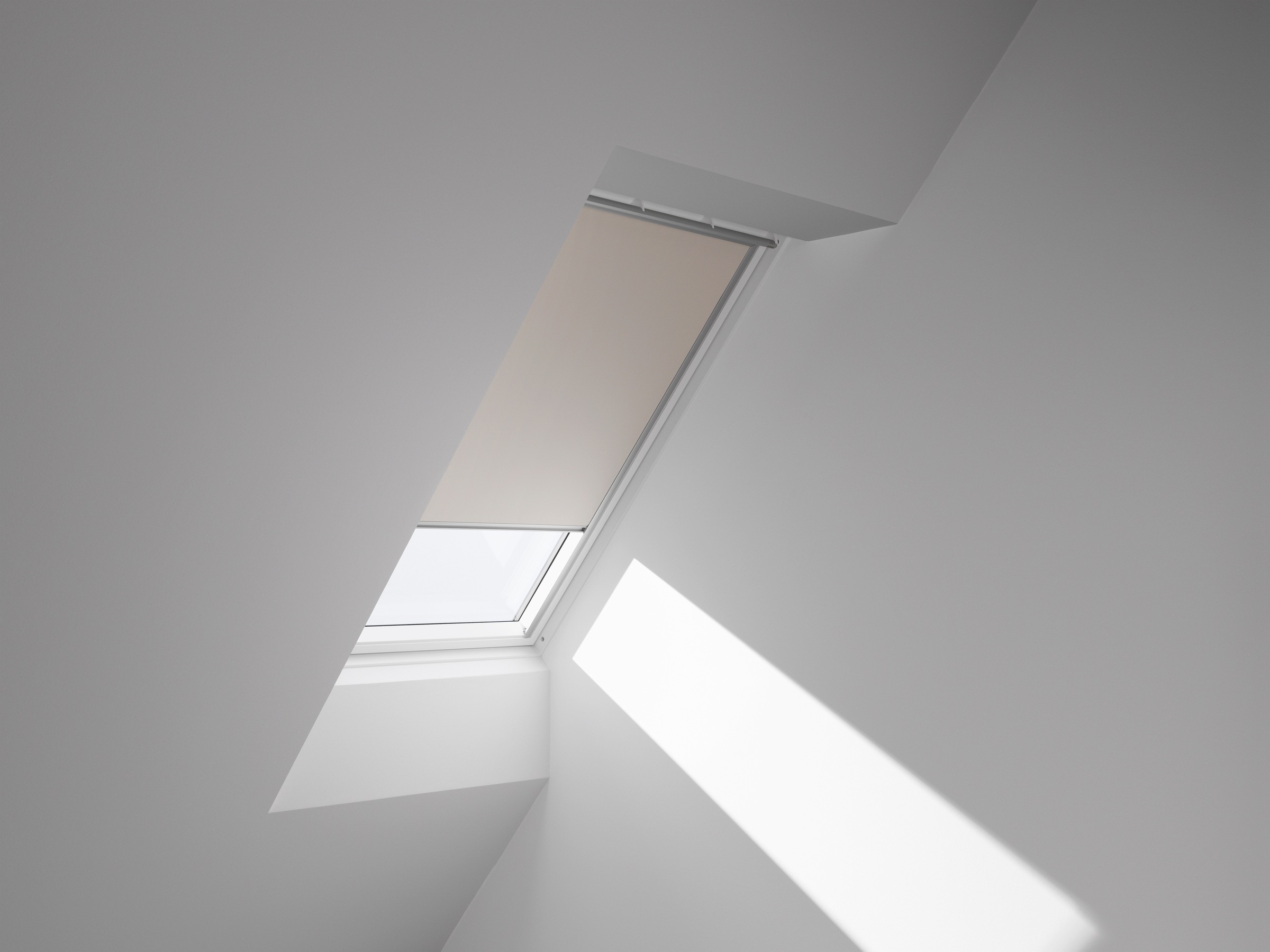 Thumbnail - VELUX Verdunklungsrollo "DKL M08 1085S" verdunkelnd Verdunkelung ohne Bohren in Führungsschienen alufarbene Führungsschi...
