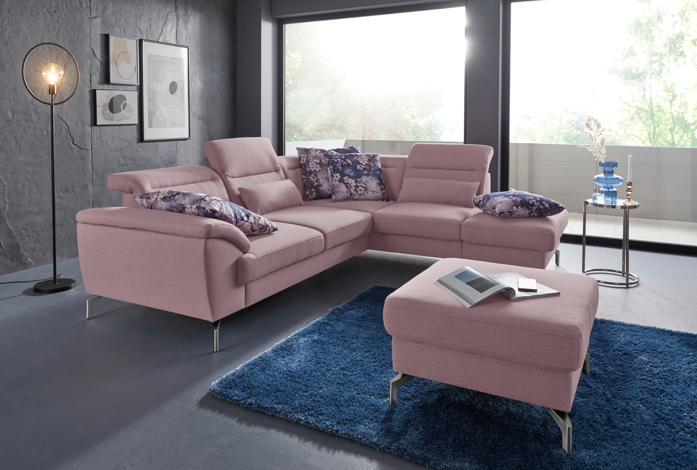 sit&more Ecksofa "Percy L-Form" 15 cm Fußhöhe, Sitztiefenverstellung, wahlweise in 2 Fußfarben