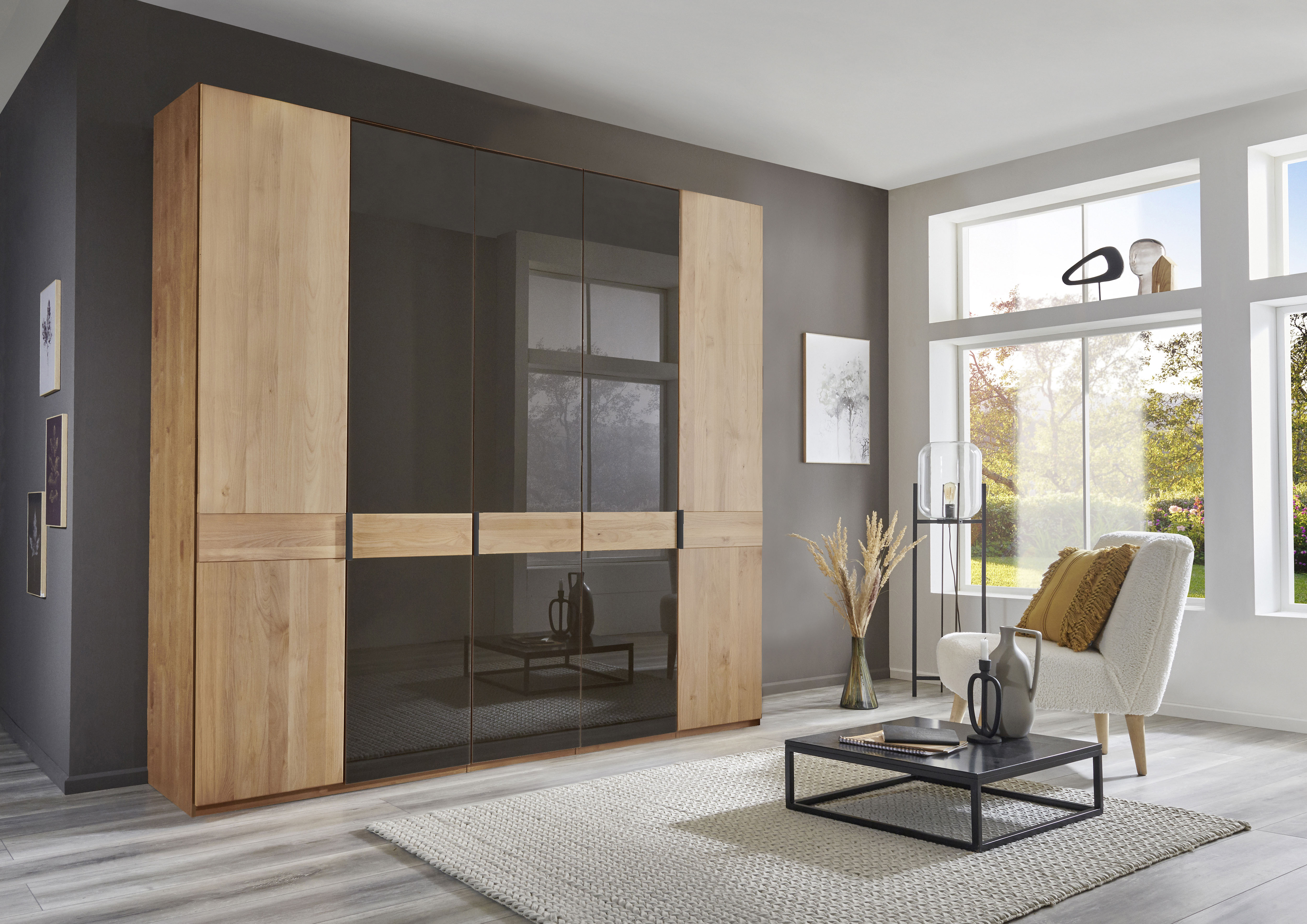 WIEMANN Kleiderschrank "Cardiff, Massivholztüren in Kombination mit Glas- oder Spiegeltüren" 4 Breiten, 2 Höhen 216/236cm auswählbar, hochwertiges Design in langlebiger Qualität, viel Stauraum