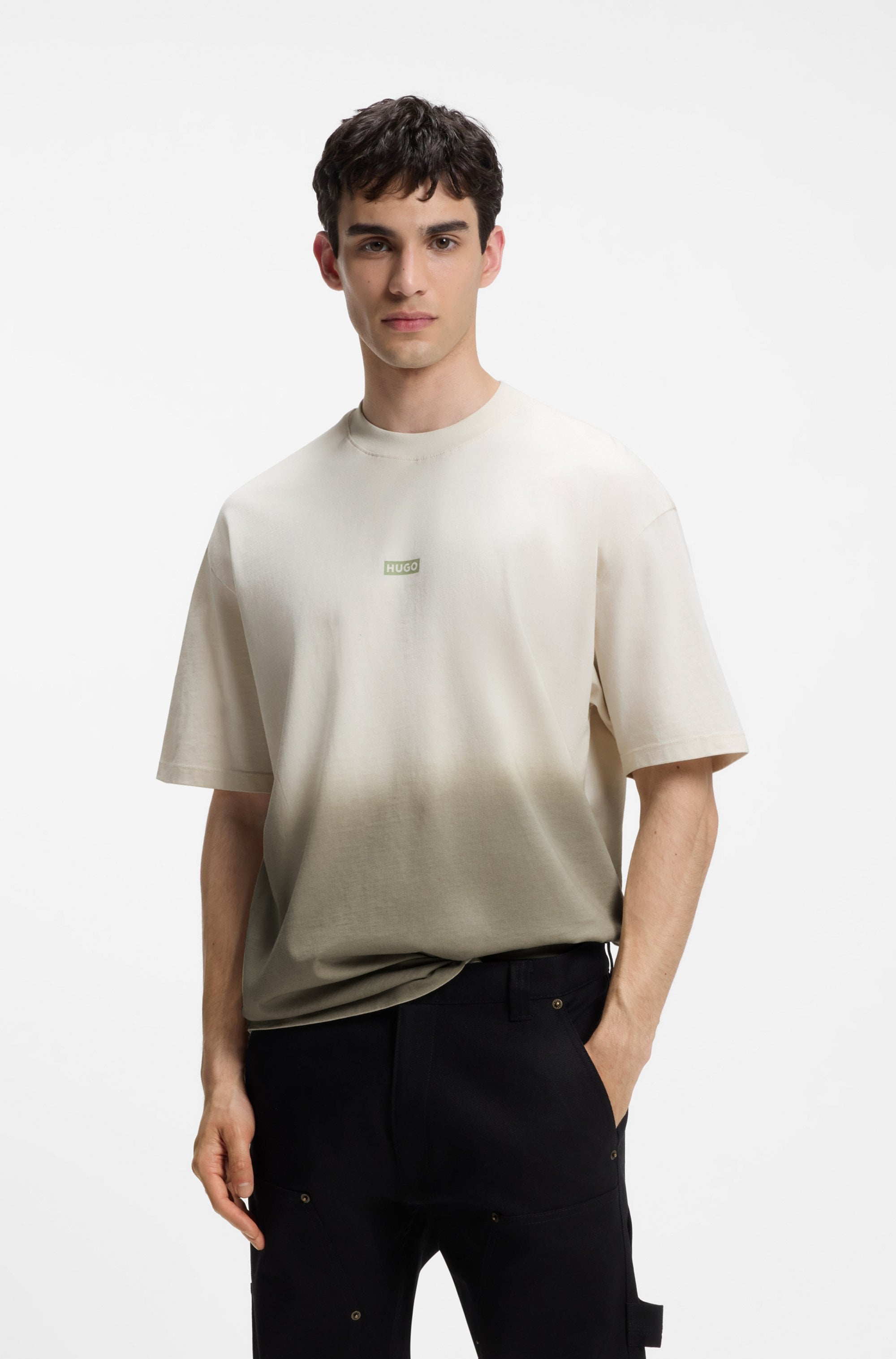 HUGO T-Shirt "Nalono F" mit Farbverlauf, Loose Fit, Rückendruck