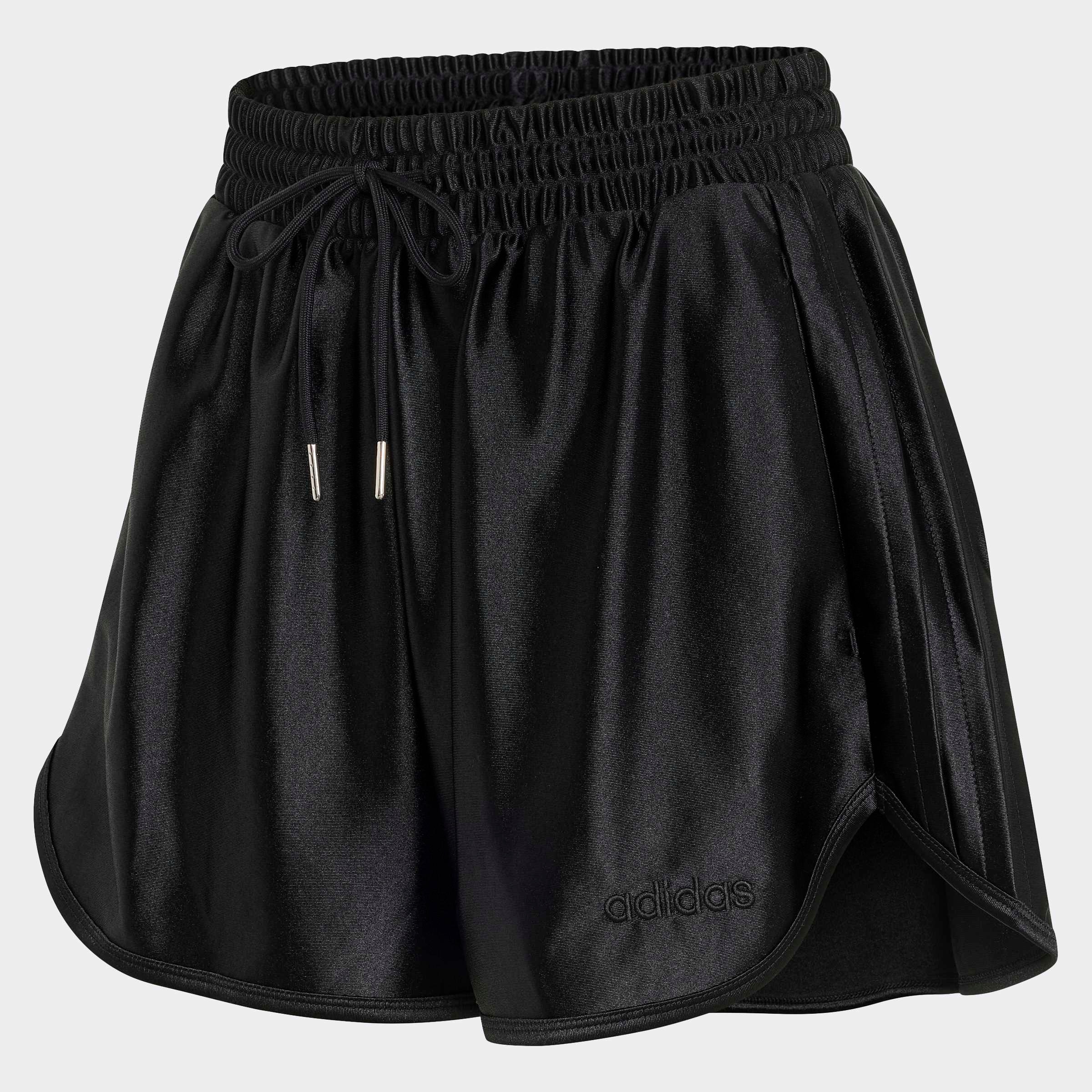 adidas Sportswear Shorts »SEASONAL ESSENTIALS SATIN«  für Erwachsene, ohne Verschluss, aus Polyester und Elasthan