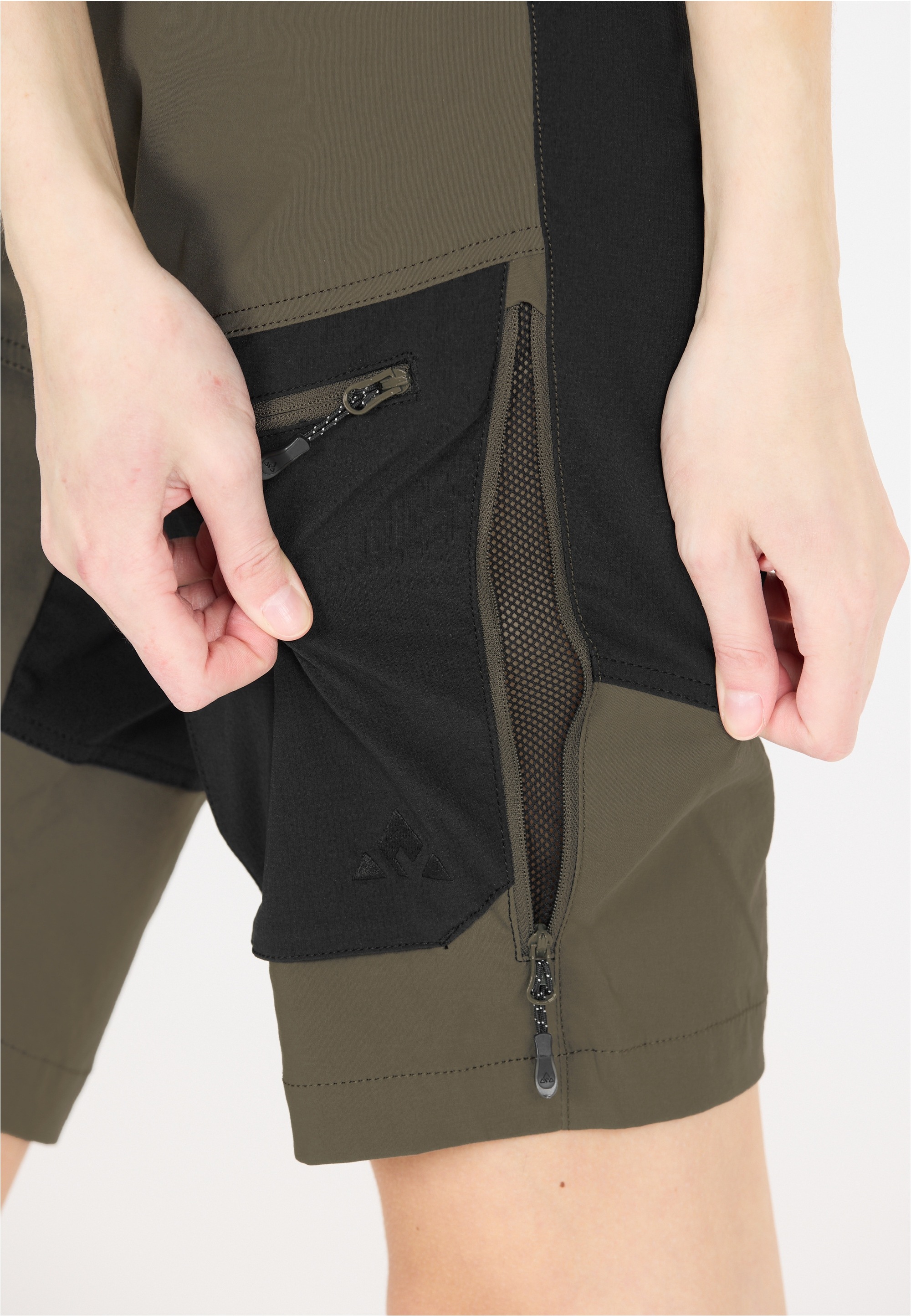 WHISTLER Shorts »Kodiak«, mit 4-Wege-Stretch-Material