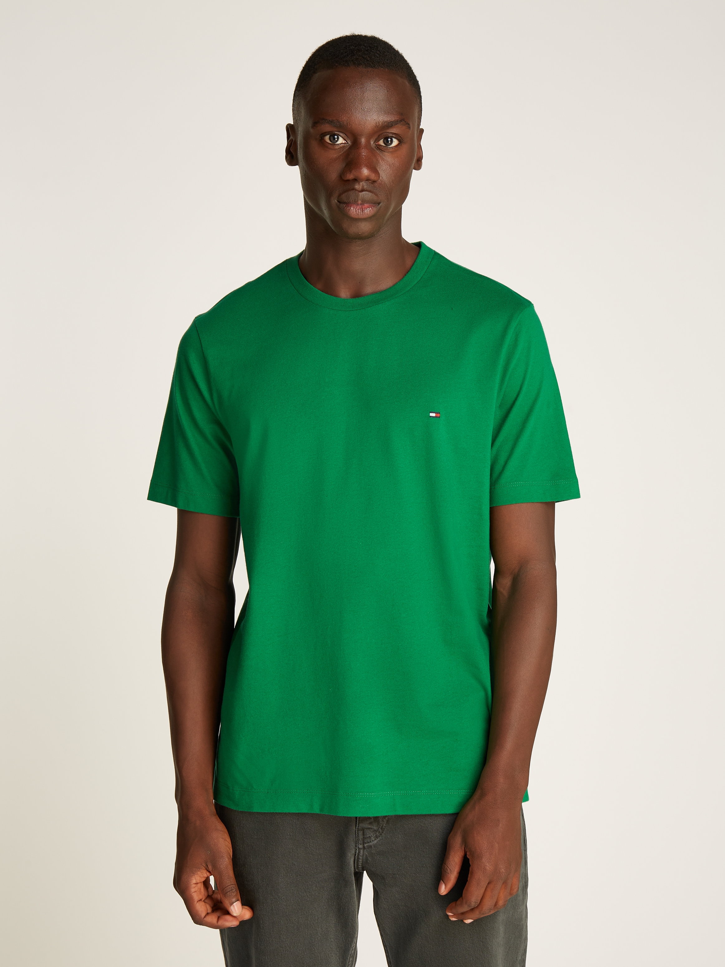 Tommy Hilfiger T-Shirt "ESSENTIAL REGULAR FIT SOLID mit Stickerei" unifarbe günstig online kaufen