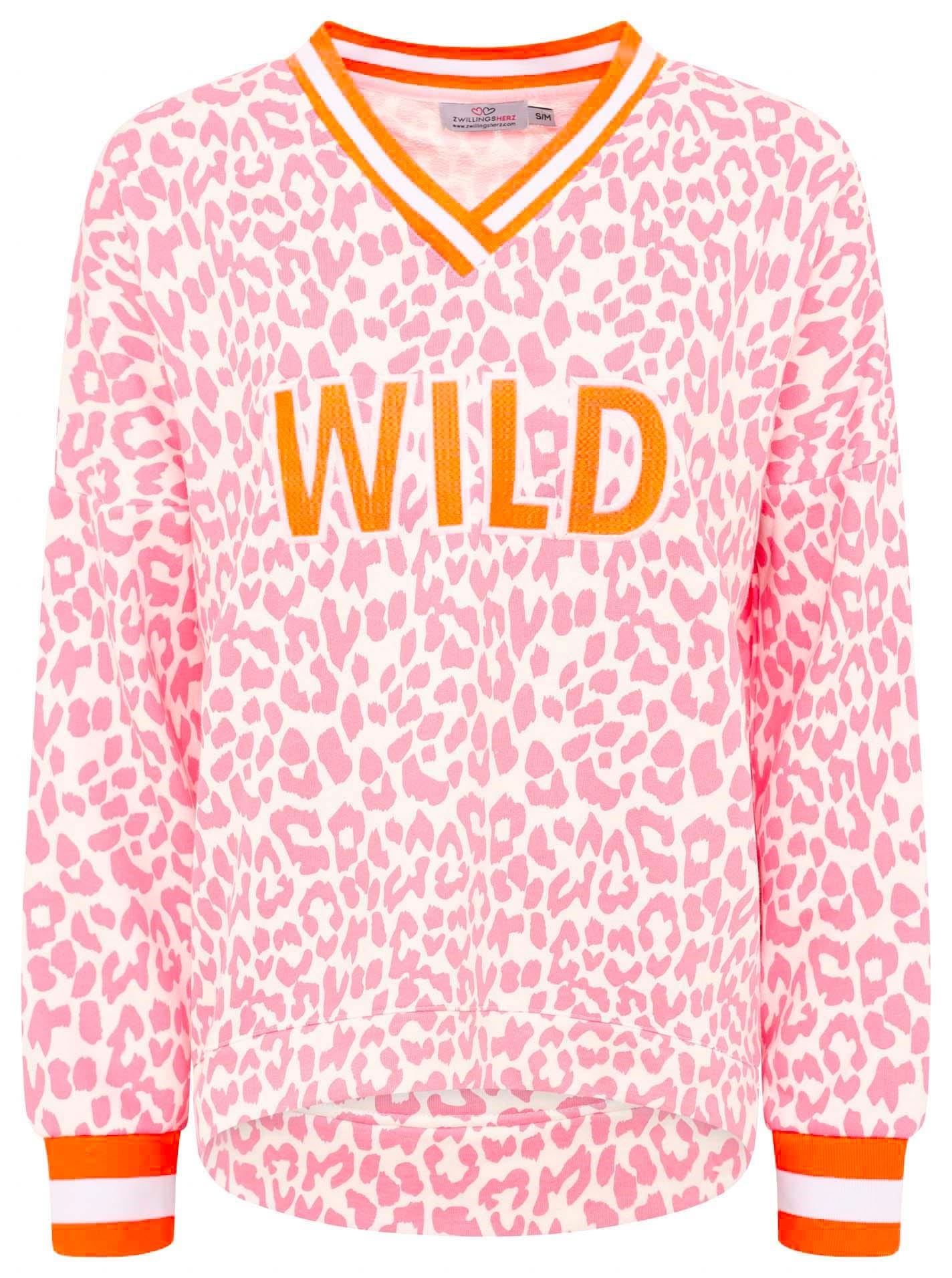 Zwillingsherz Sweatshirt »"Leo Pastell"«, mit V-Ausschnitt, gestreiften Bündchen und WILD Applikation