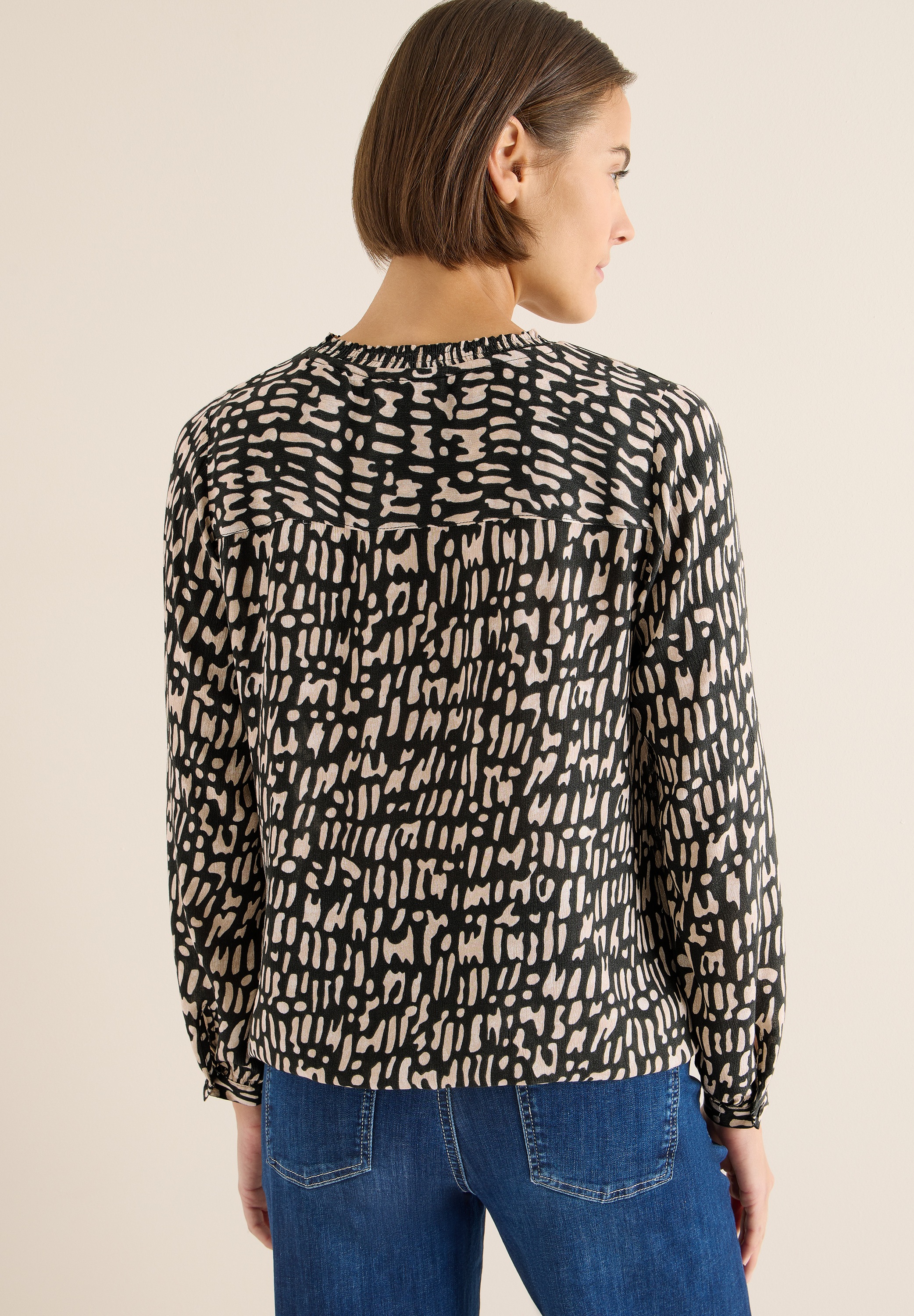 Cecil Langarmbluse mit Smock-Ausschnitt und grafischem Muster günstig online kaufen
