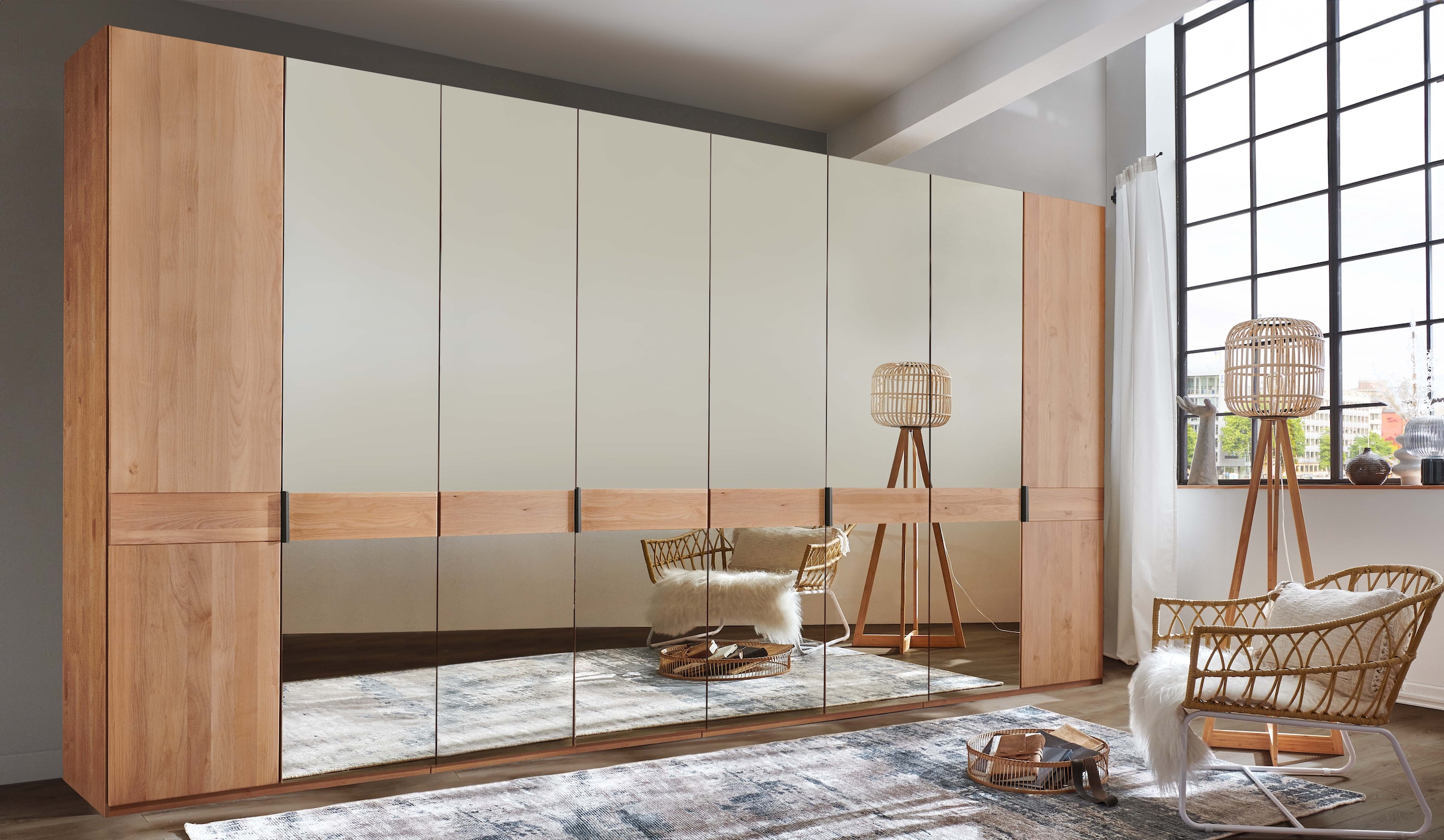 WIEMANN Kleiderschrank "Cardiff, Massivholztüren in Kombination mit Glas- oder Spiegeltüren" 4 Breiten, 2 Höhen 216/236cm auswählbar, hochwertiges Design in langlebiger Qualität, viel Stauraum