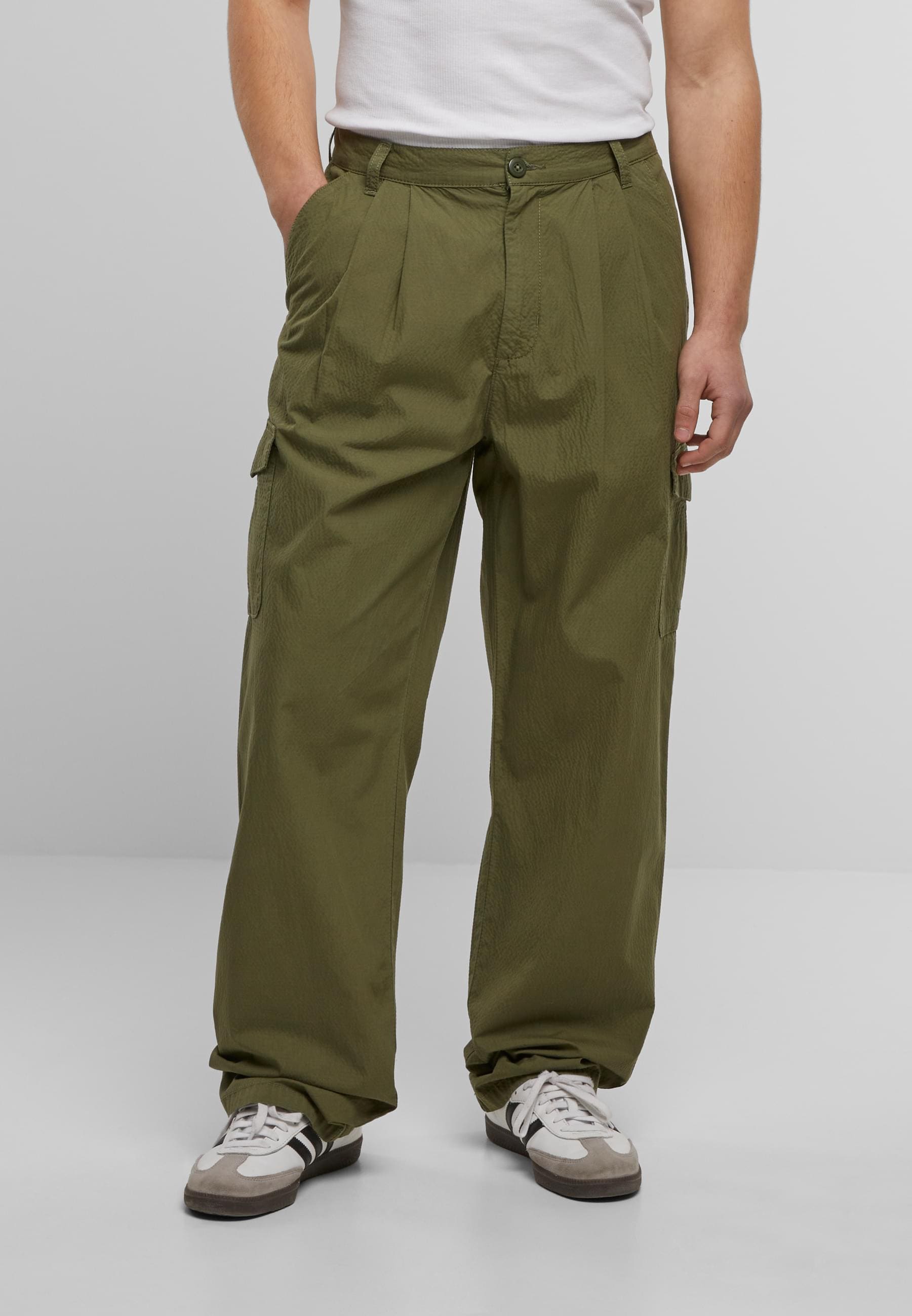 URBAN CLASSICS Cargohose »Urban Classics Wide Pleated Cargo Pants«, (1 tlg.)