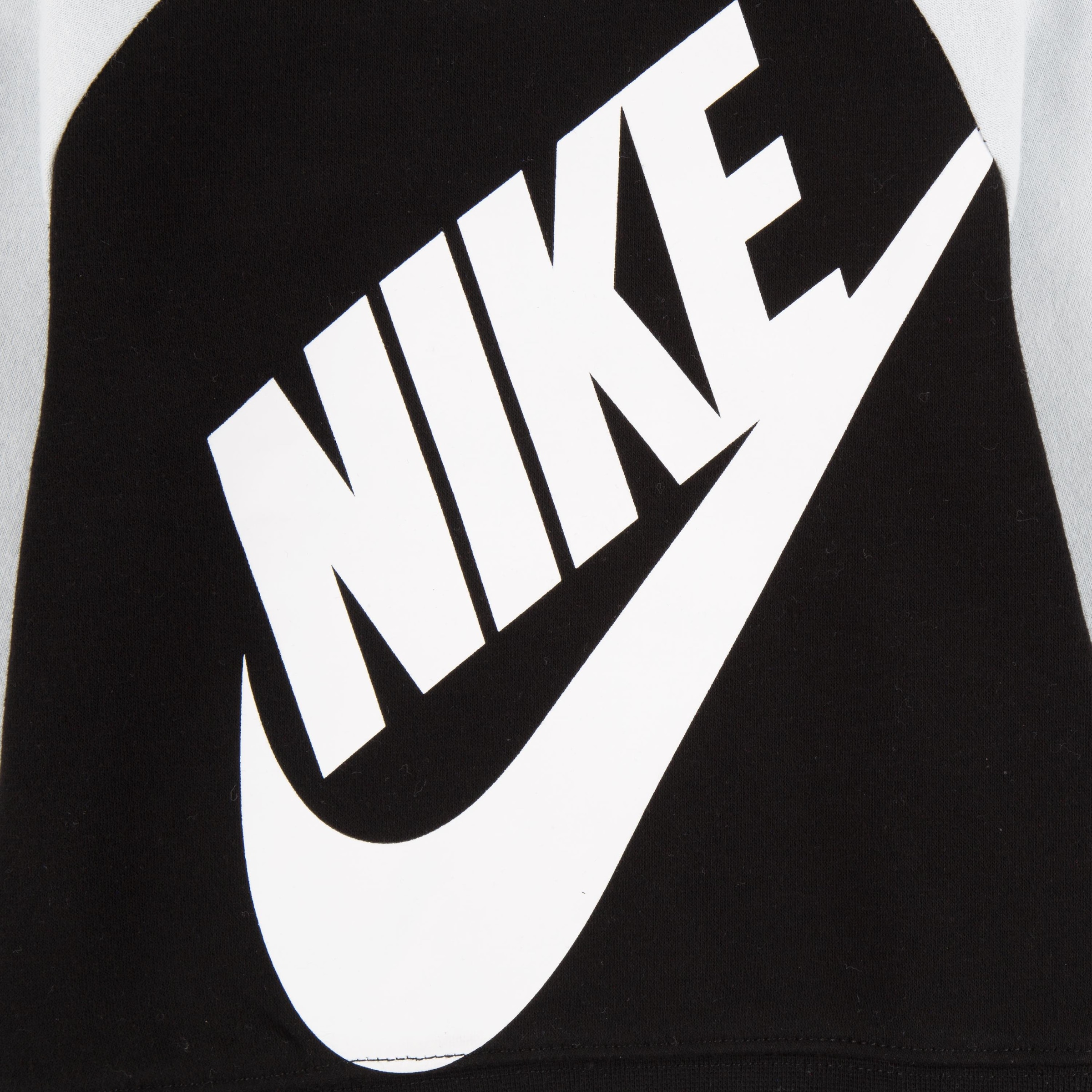 Nike Sportswear Jogginganzug für sportliche Aktivitäten, sportlicher Stil