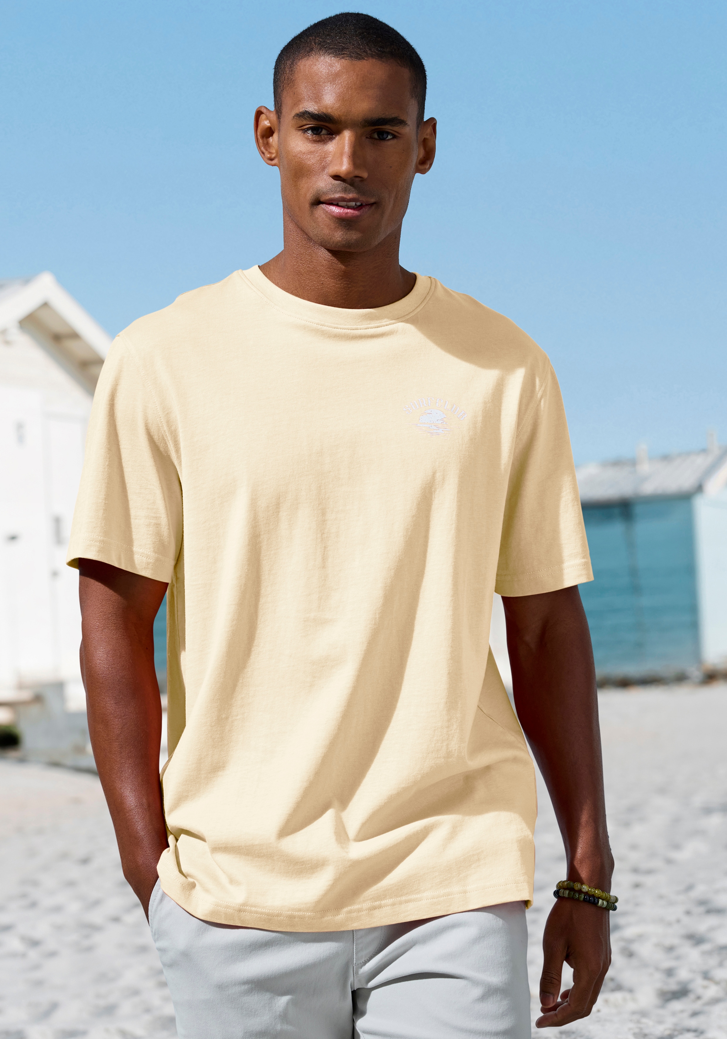 Beachtime T-Shirt ", sommerliches Shirt mit modischem Surfer Print" Regular-Fit, mit kleinem Print vorn und großem Print hinten