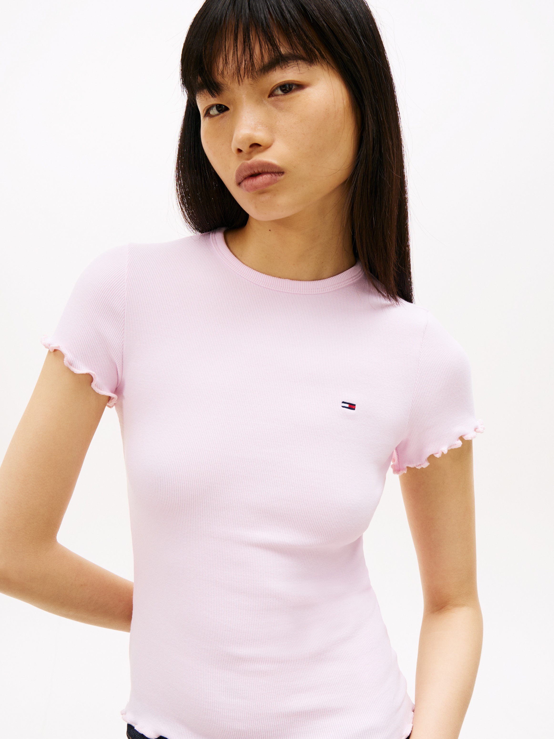 Tommy Jeans T-Shirt "TJW SLIM LETTUCE EDGE RIB SS" mit gerippter Struktur günstig online kaufen