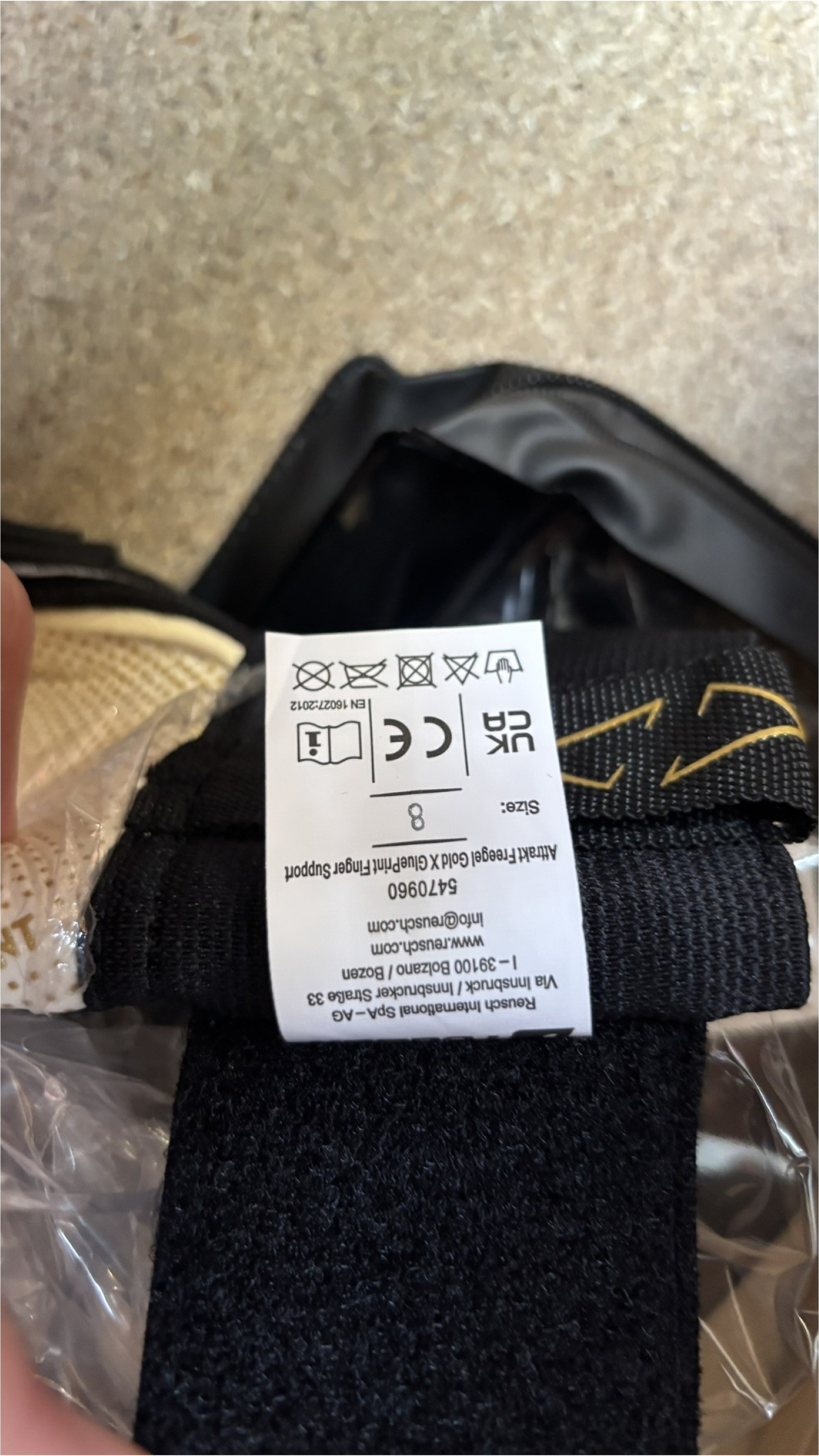 Reusch Torwarthandschuhe »Attrakt Freegel Gold X GluePrint« Finger Support mit Evolution Negative Cut