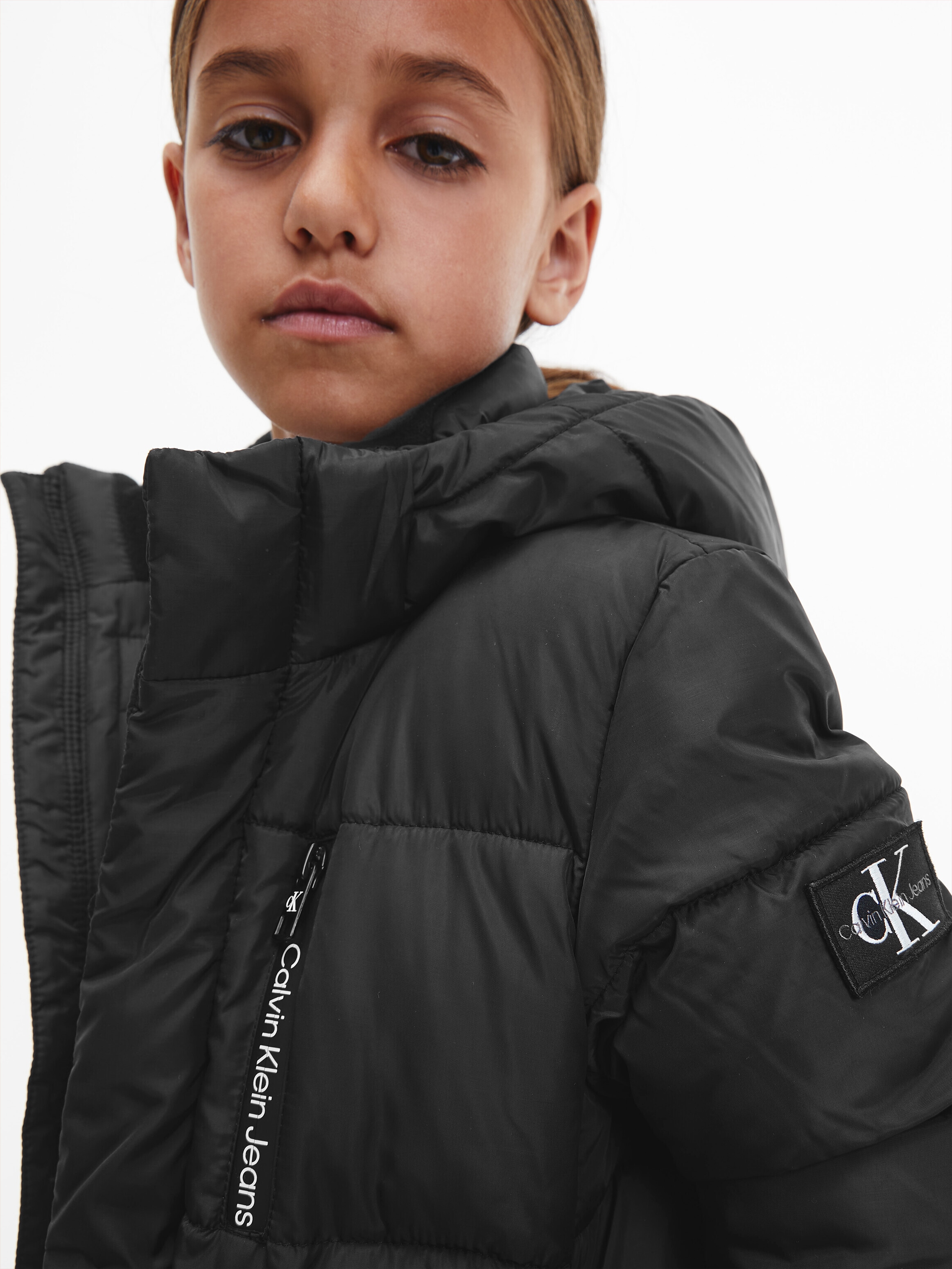 Calvin Klein Jeans Winterjacke »ESSENTIAL PUFFER JACKET«, mit Kapuze, für Kinder bis 16 Jahre und Calvin Klein Markenlabel