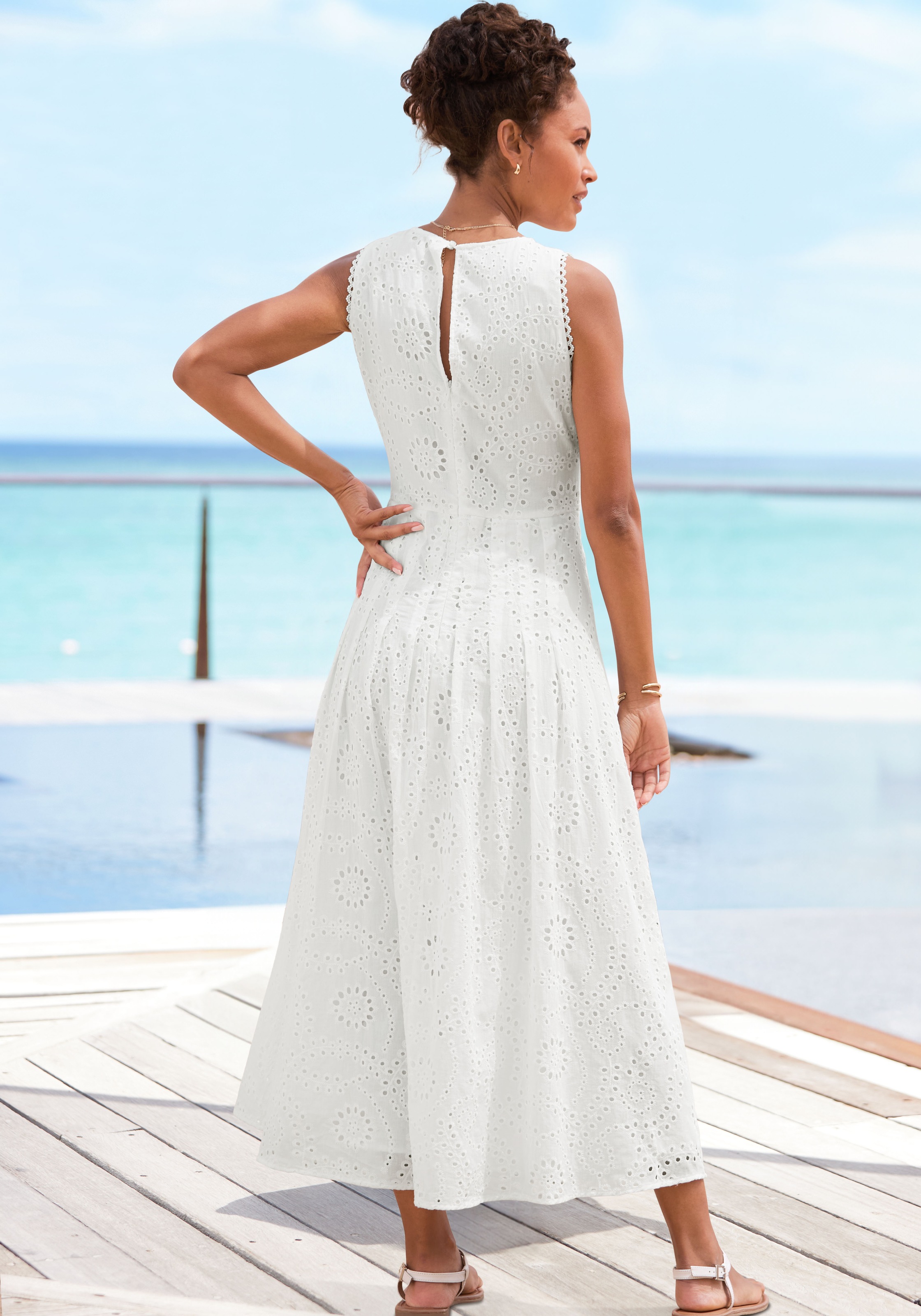 Thumbnail - Buffalo Spitzenkleid in Maxilänge, modische Lochstickerei, elegant