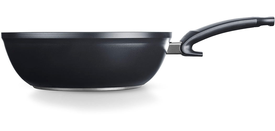 Fissler Wok »Ceratal® Orbit Black«, Aluminium, (1 tlg.), gesünderes Kochen mit Antihaft-Effekt, hergestellt ohne PFAS/PTFE