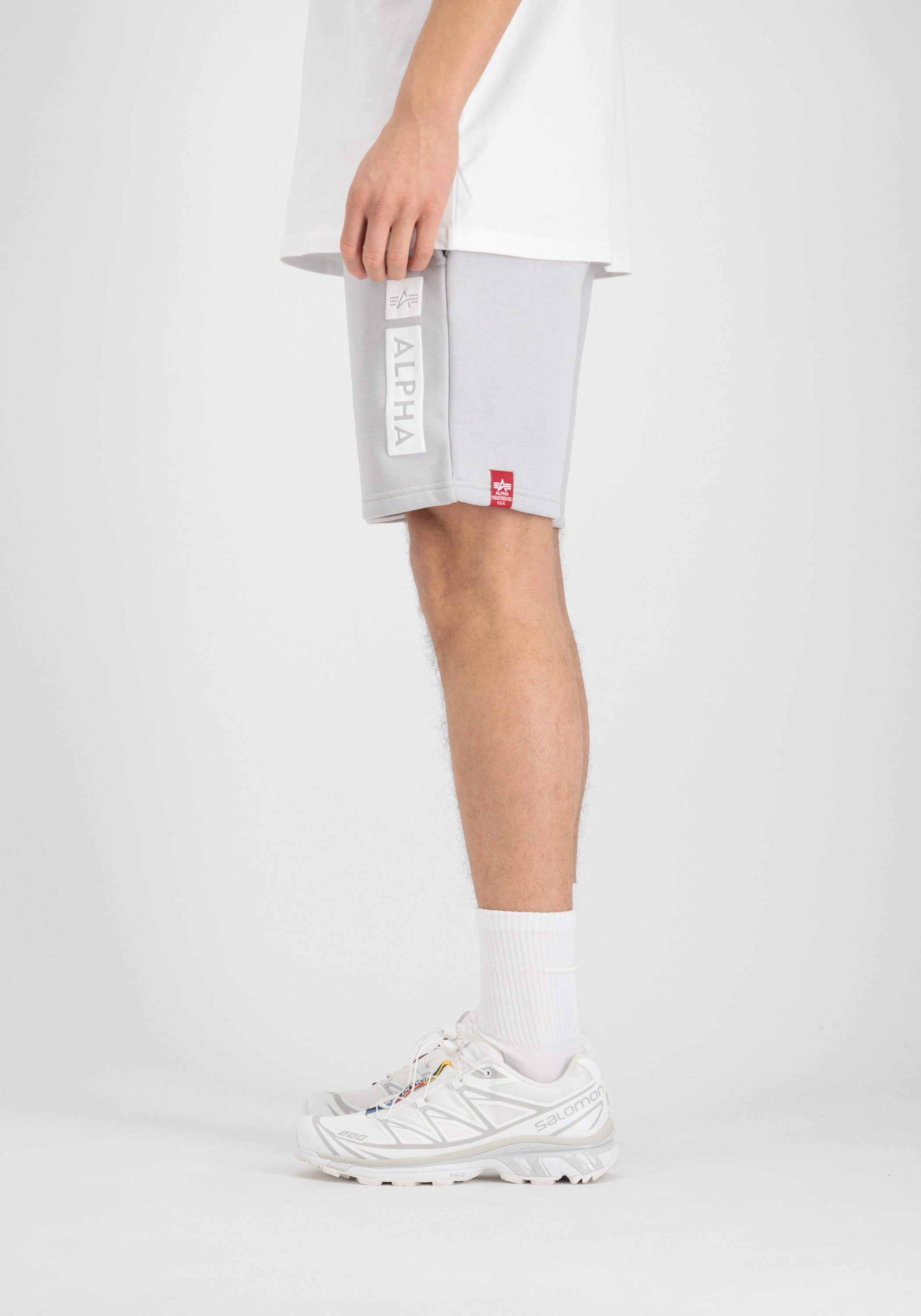 Alpha Industries 1100000002199 "Alpha Puff Print Short"