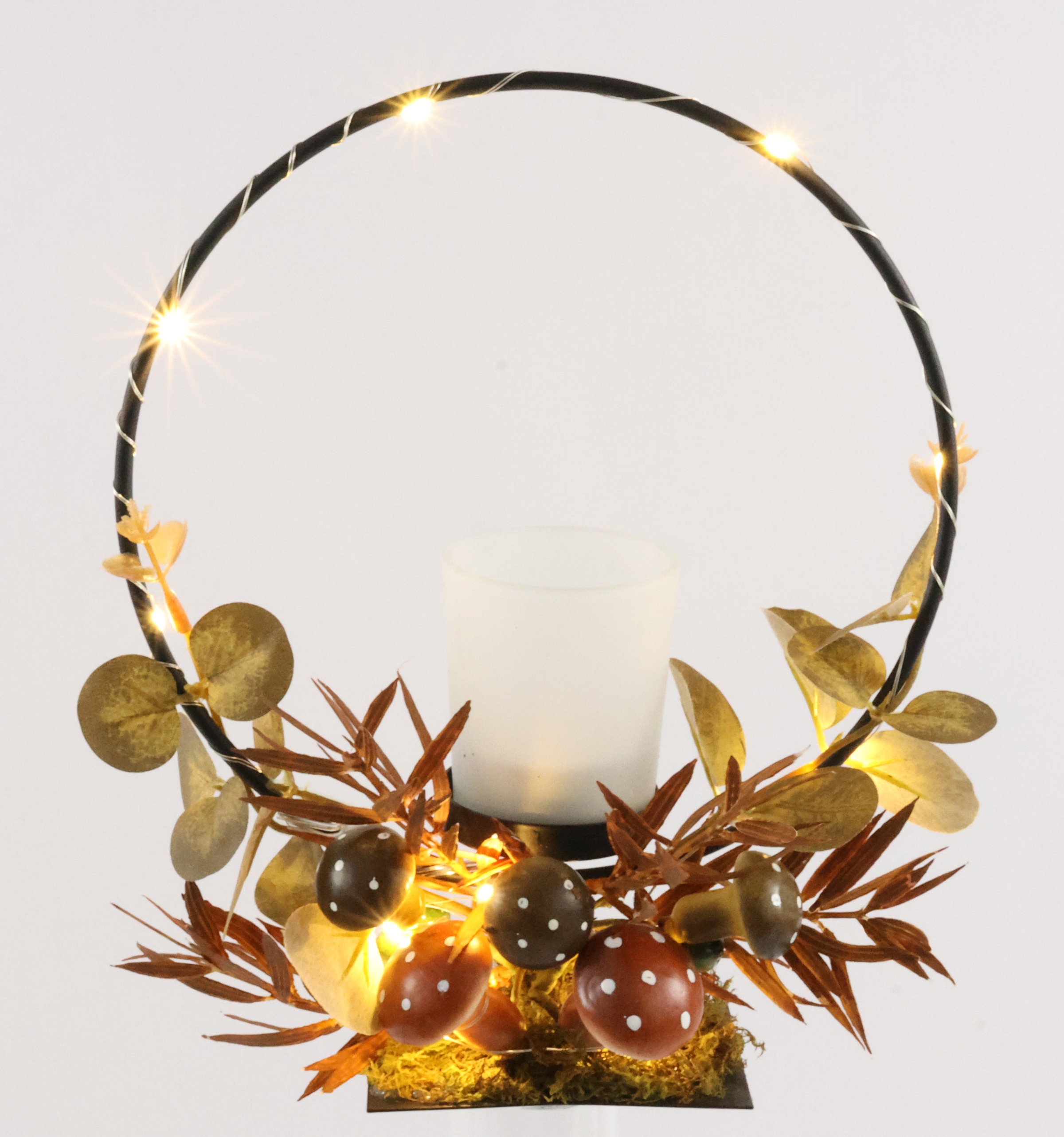 I.GE.A. Teelichthalter "Teelichthalter mit Metall-Bogen LED-Licht" Herbstlich dekoriert Herbstlaub Eukalyptus Teelicht-Glas