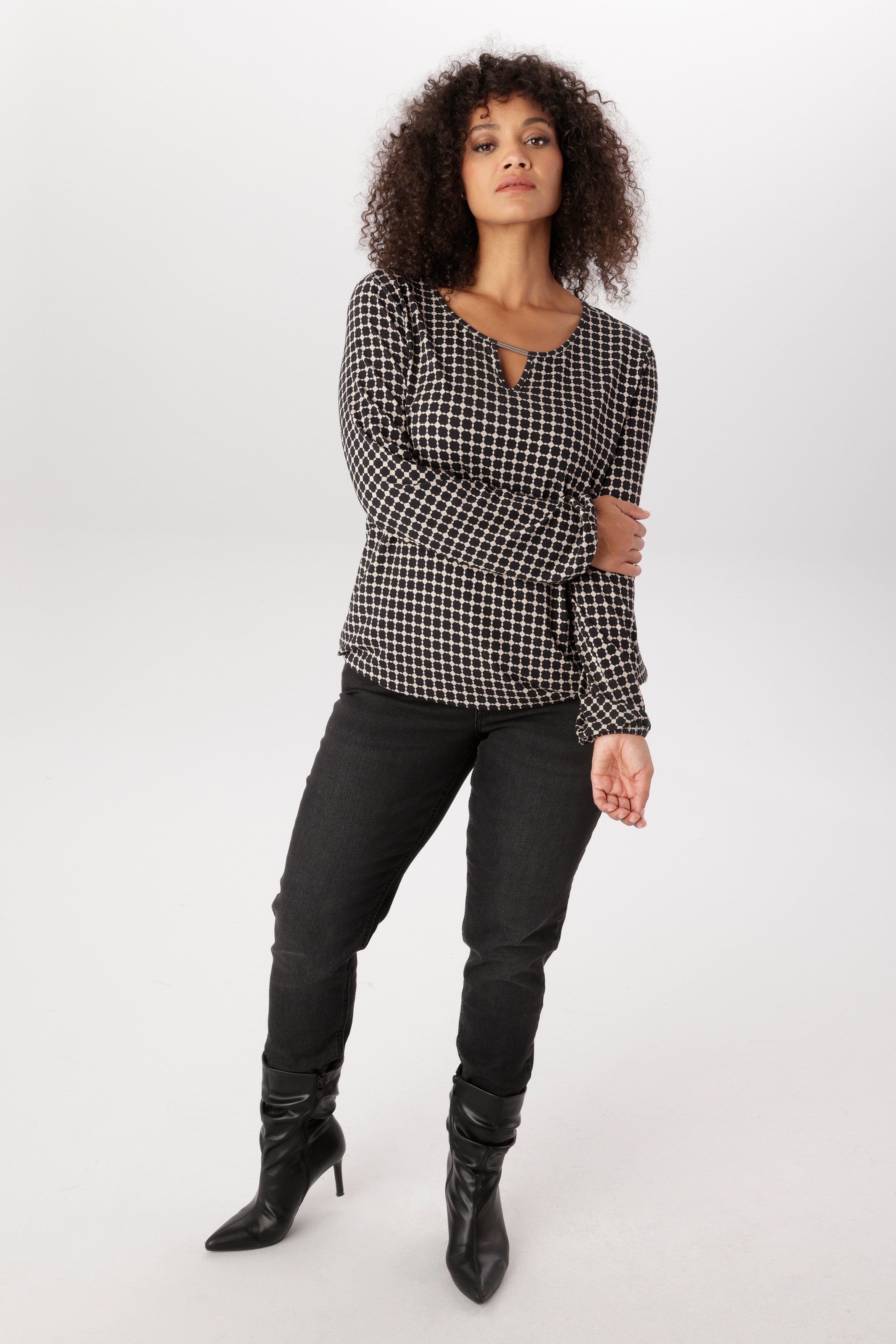 Aniston PLUS Langarmshirt aus weich fließender Qualität - NEUE KOLLEKTION