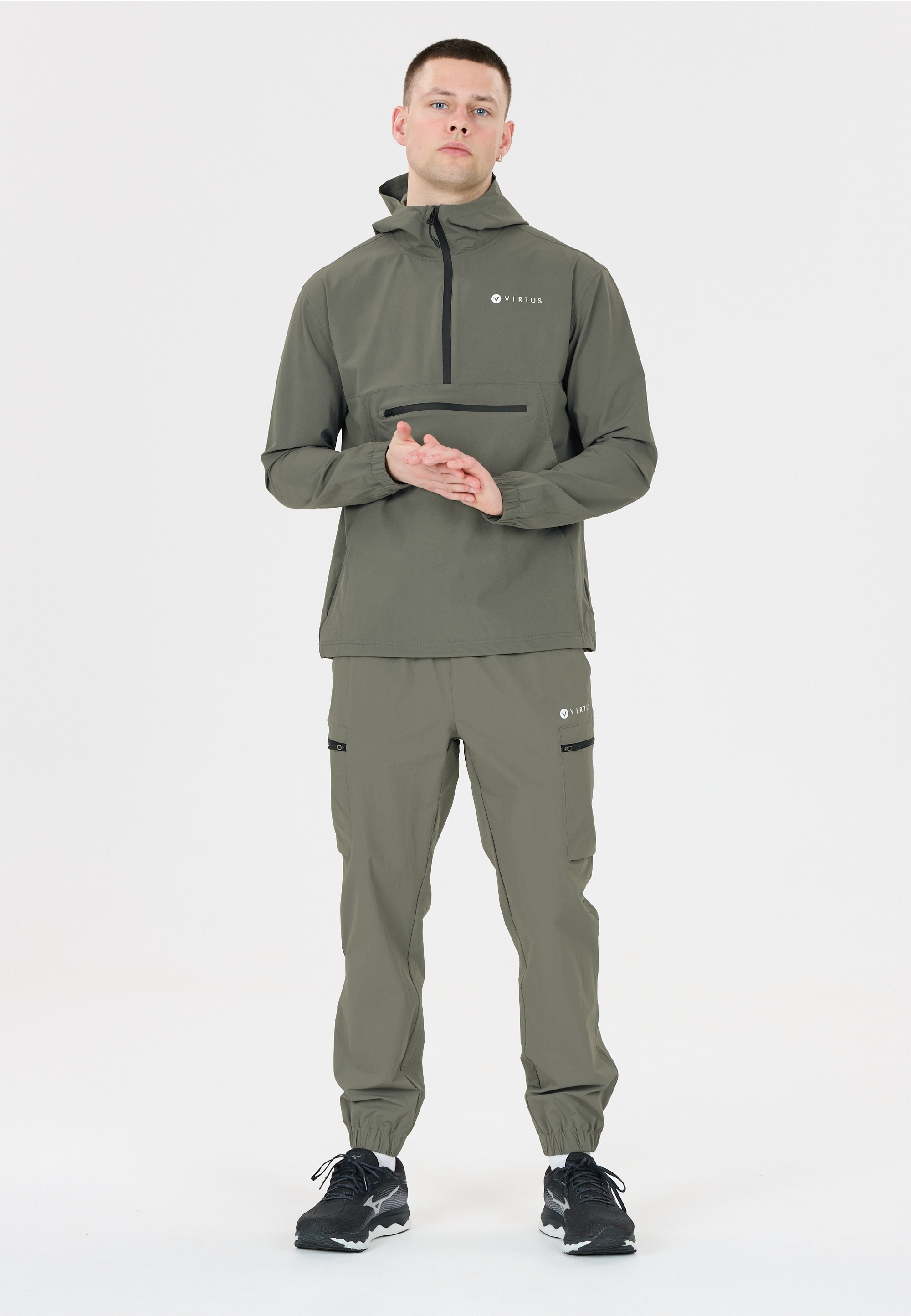 Virtus Trainingsjacke "Jayson", Im Anorak-Design mit Stretchfunktion günstig online kaufen