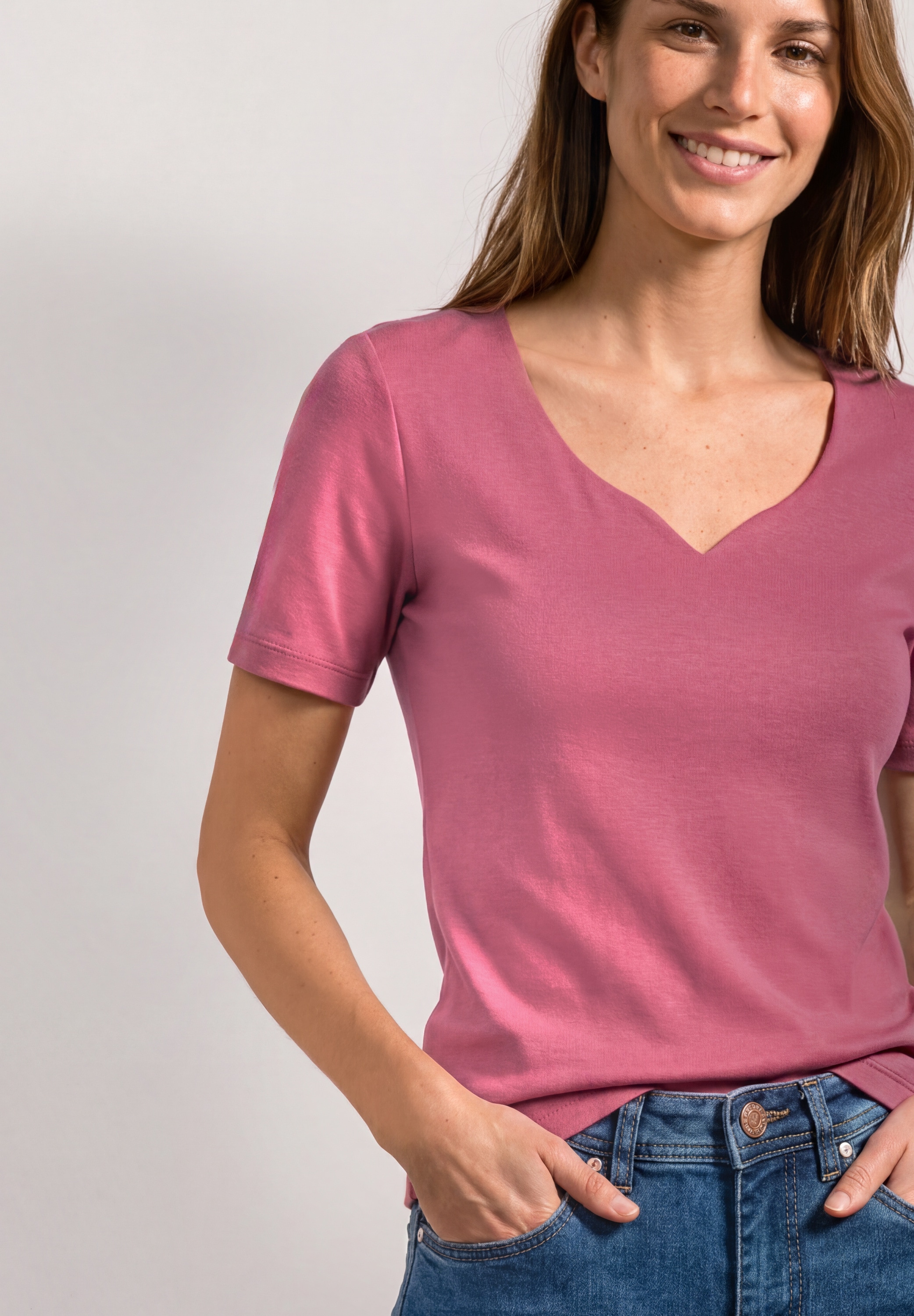 STREET ONE Kurzarmshirt "Style Ada" Sommershirt mit Herz-Ausschnitt