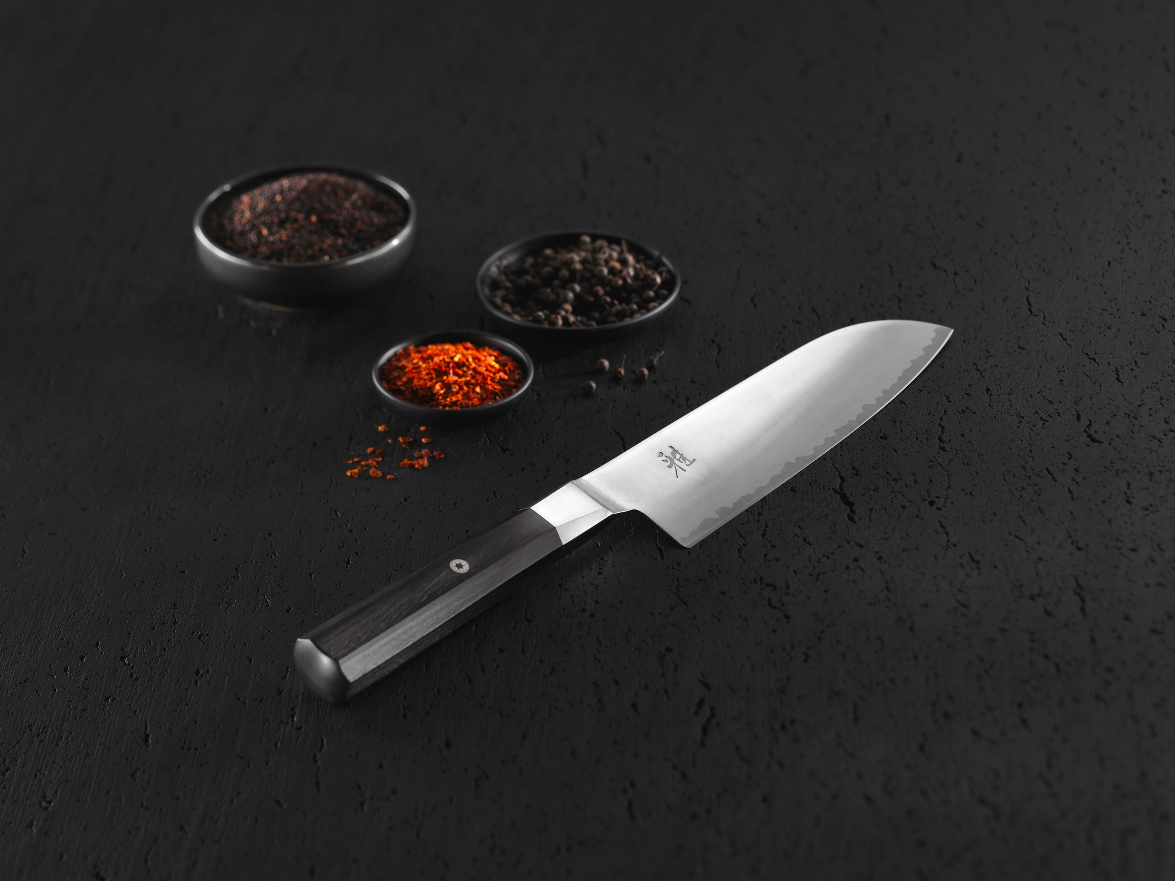 Zwilling Santokumesser »MIYABI 4000FC«, (1 tlg.), Klingenlänge 18 cm, Griff aus Pakkaholz